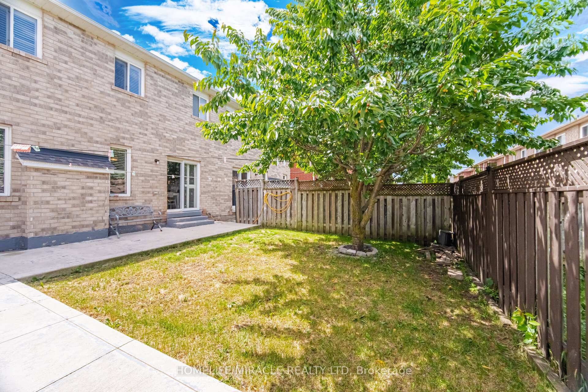Photo 50 of 16 Capistro Street, Brampton, Fletcher's Meadow — HOMEH