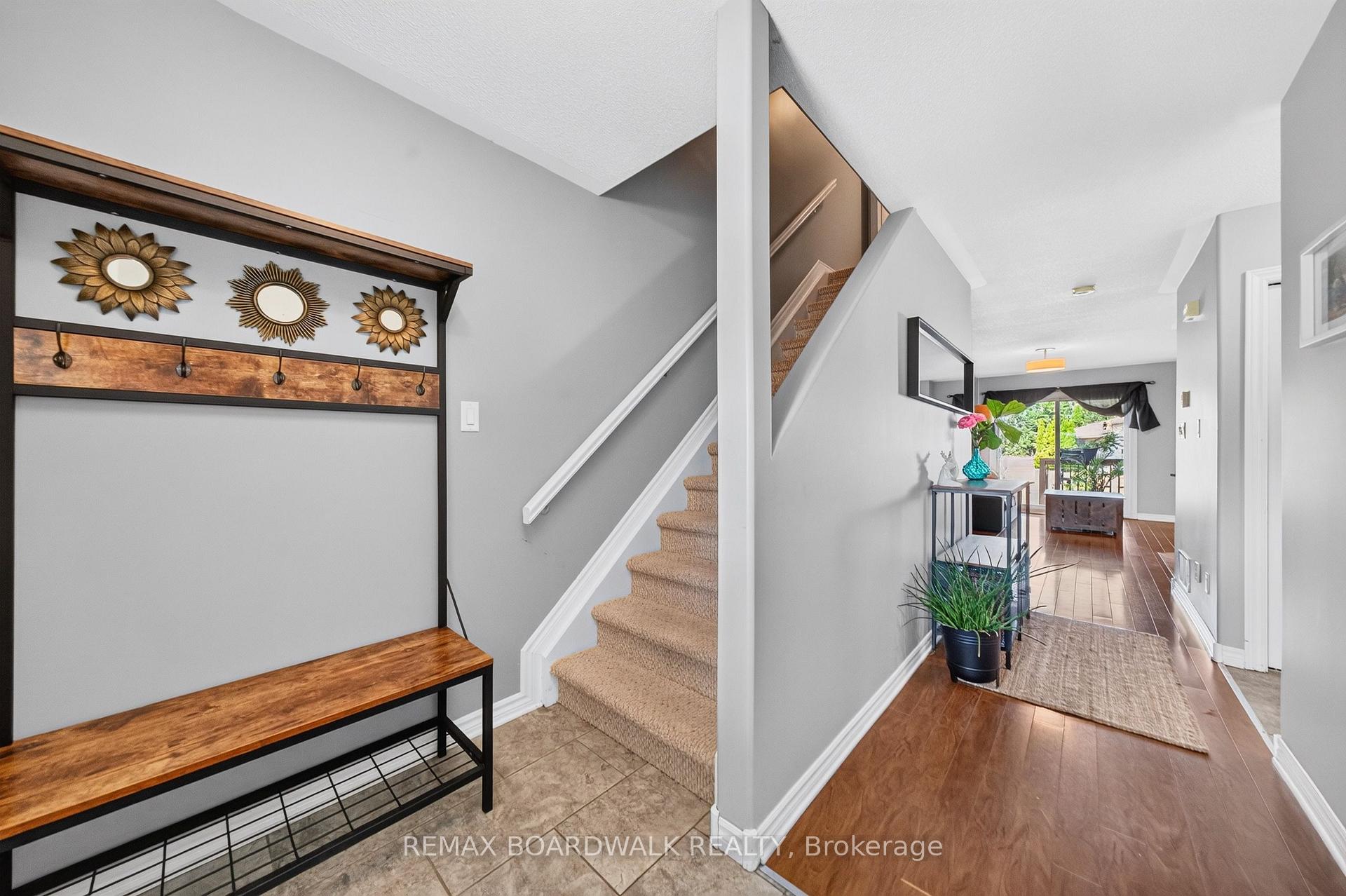 Photo 3 of 109 Raina Way, North Grenville, Kemptville — HOMEH