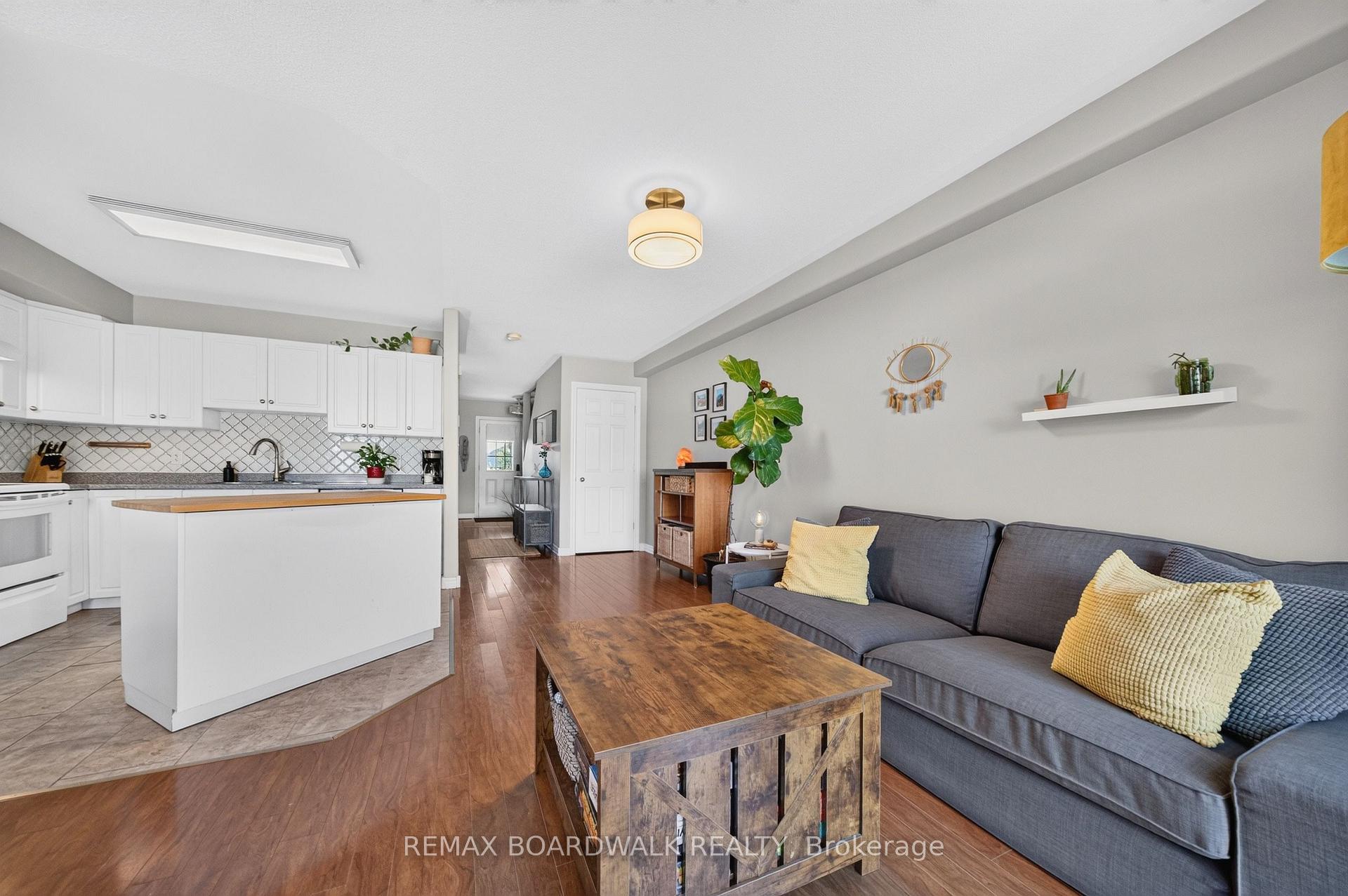 Photo 8 of 109 Raina Way, North Grenville, Kemptville — HOMEH