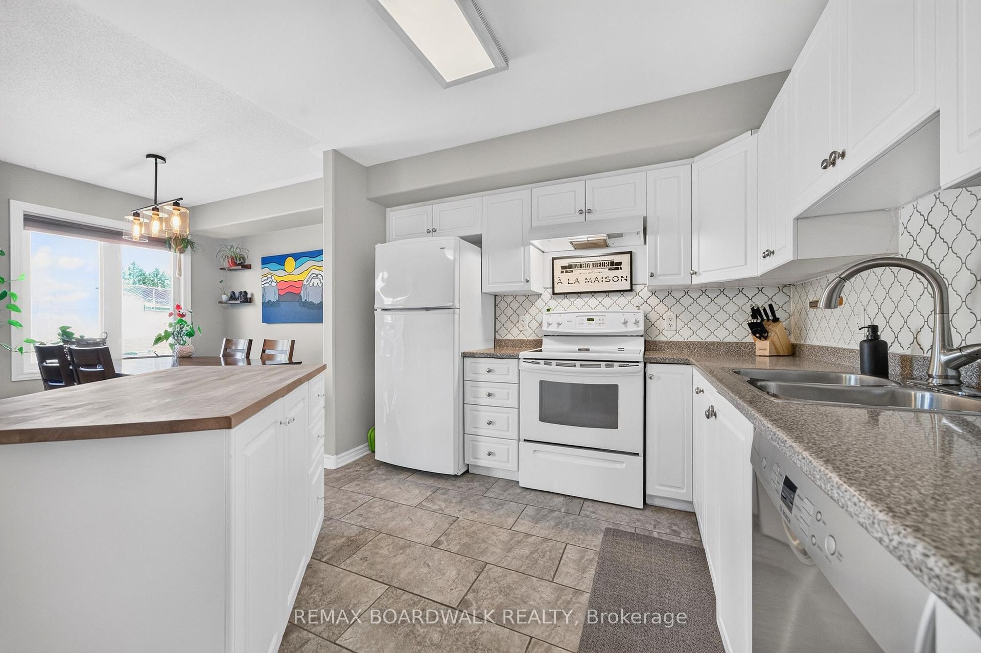 Photo 11 of 109 Raina Way, North Grenville, Kemptville — HOMEH