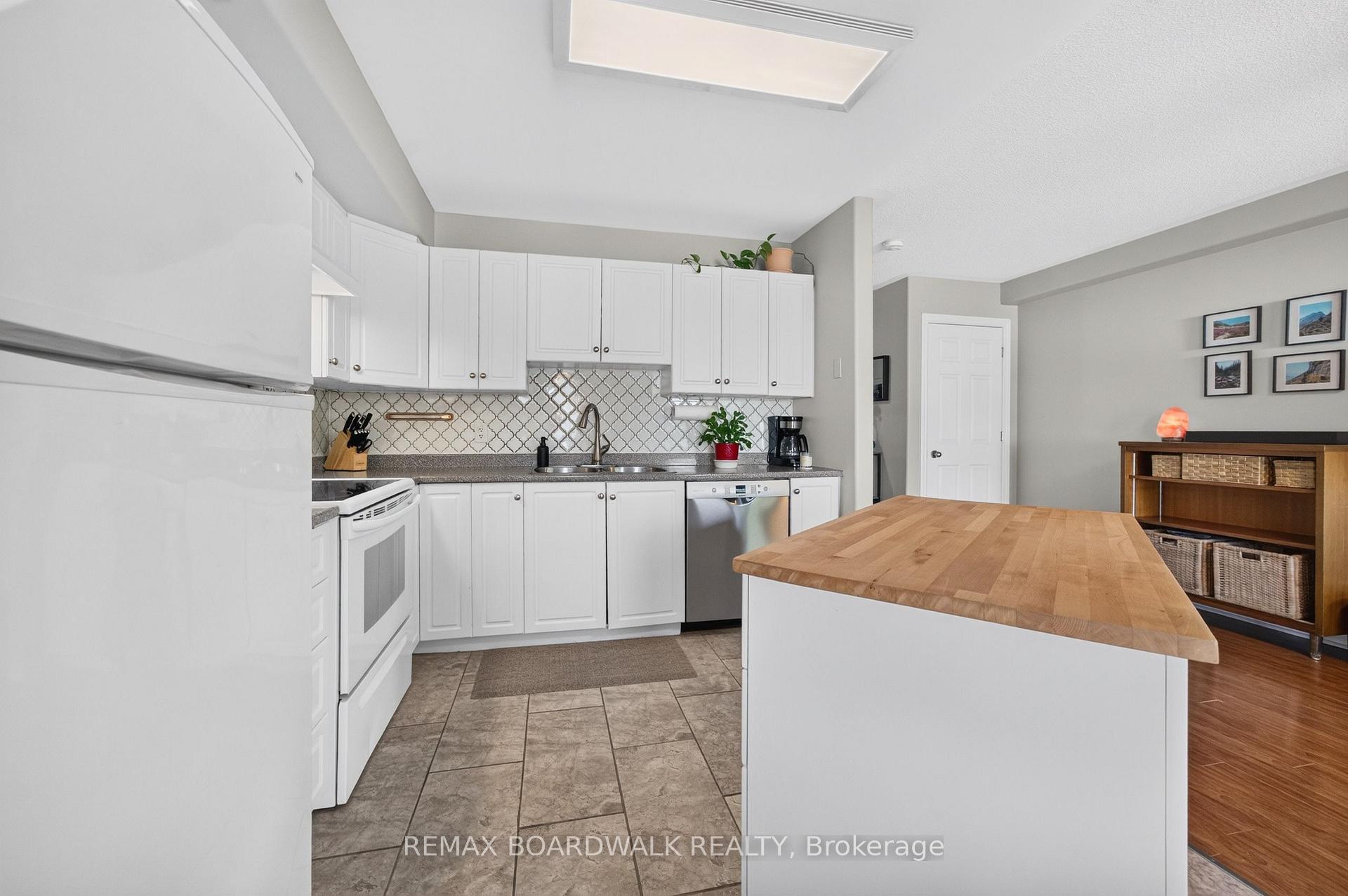 Photo 12 of 109 Raina Way, North Grenville, Kemptville — HOMEH