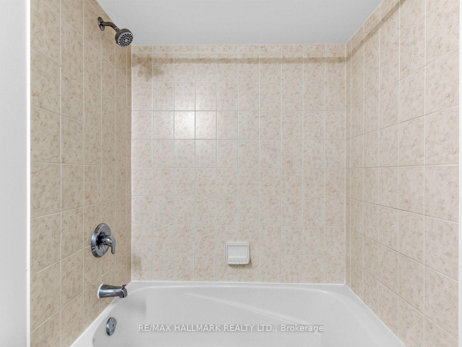 Photo 21 of Unit 805, 30 Grand Trunk Crescent, Toronto, Waterfront Communities — HOMEH