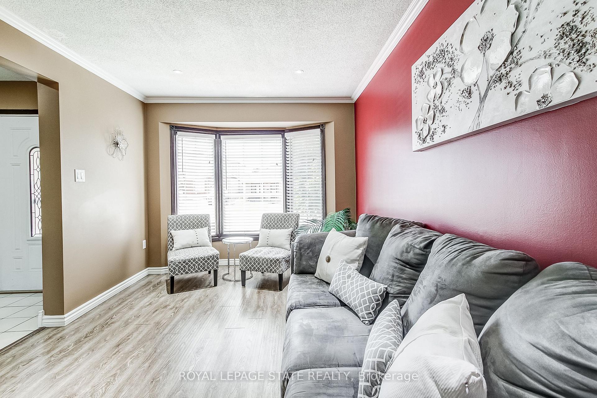 Photo 5 of 357 Acadia Drive, Hamilton, Butler — HOMEH