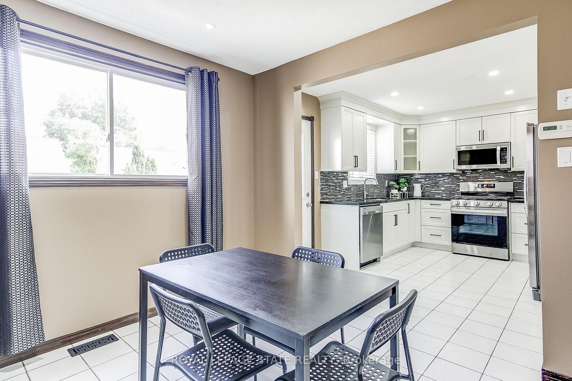Photo 13 of 357 Acadia Drive, Hamilton, Butler — HOMEH
