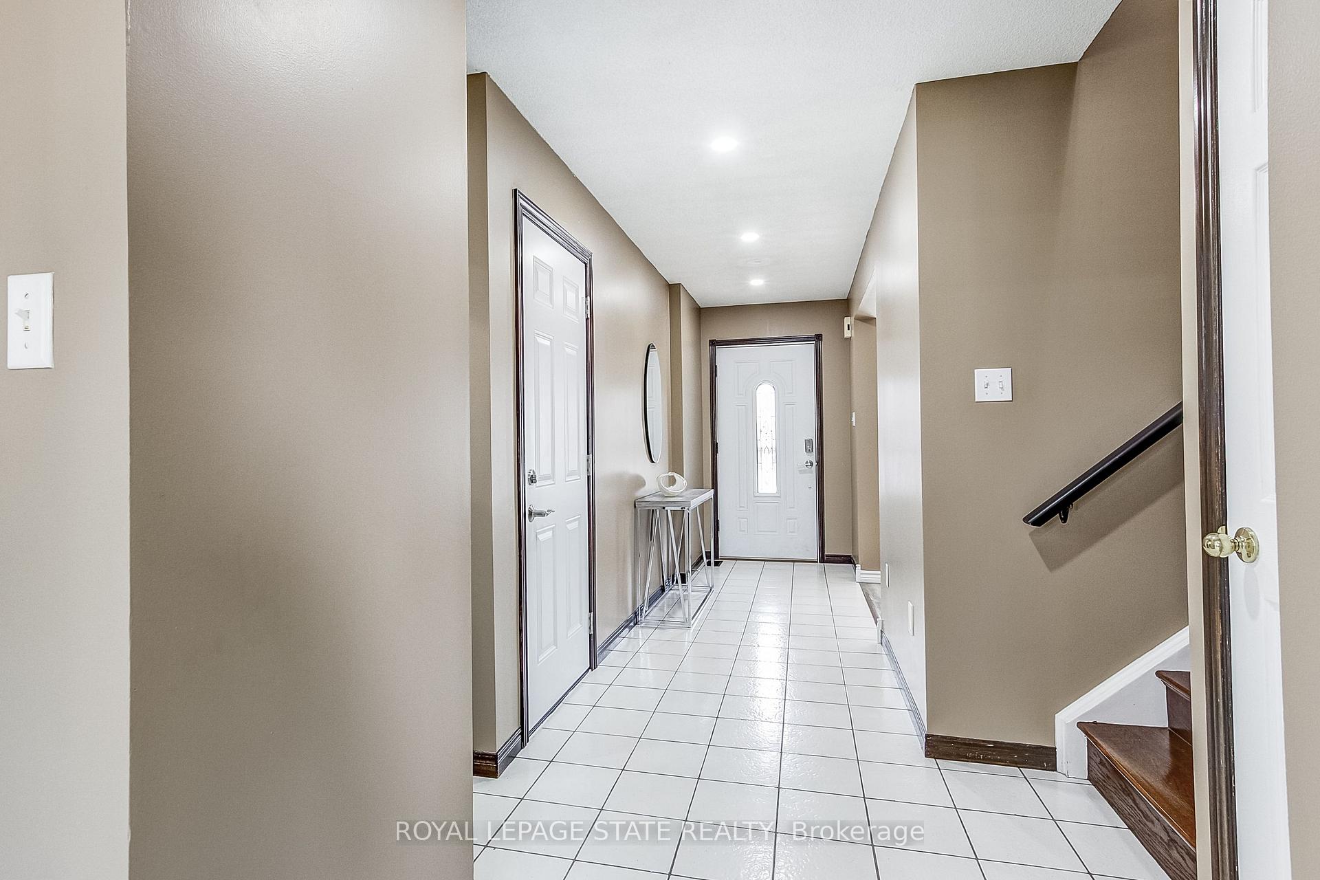 Photo 14 of 357 Acadia Drive, Hamilton, Butler — HOMEH