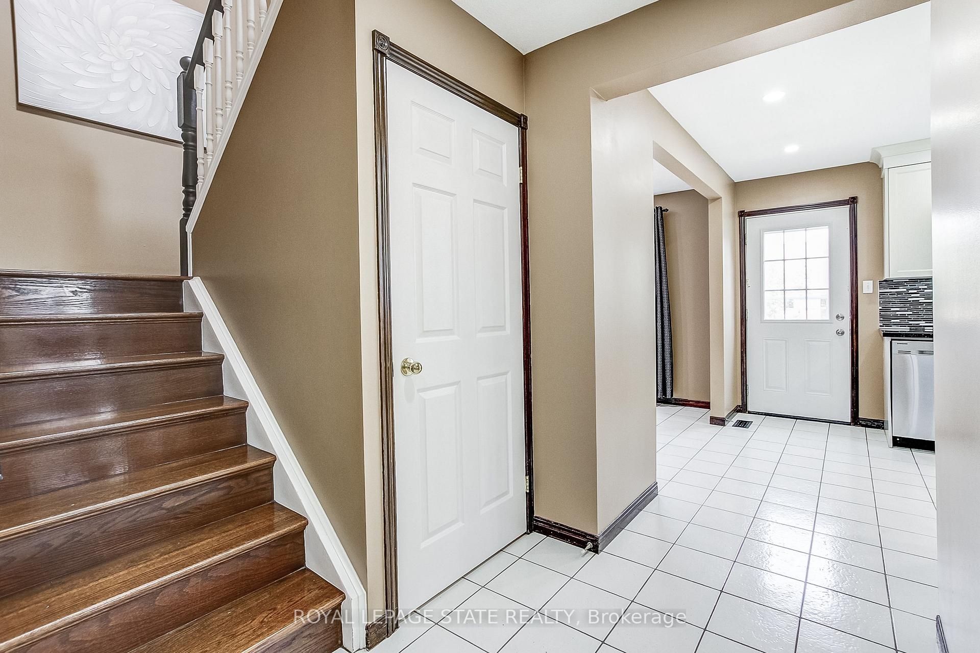 Photo 16 of 357 Acadia Drive, Hamilton, Butler — HOMEH