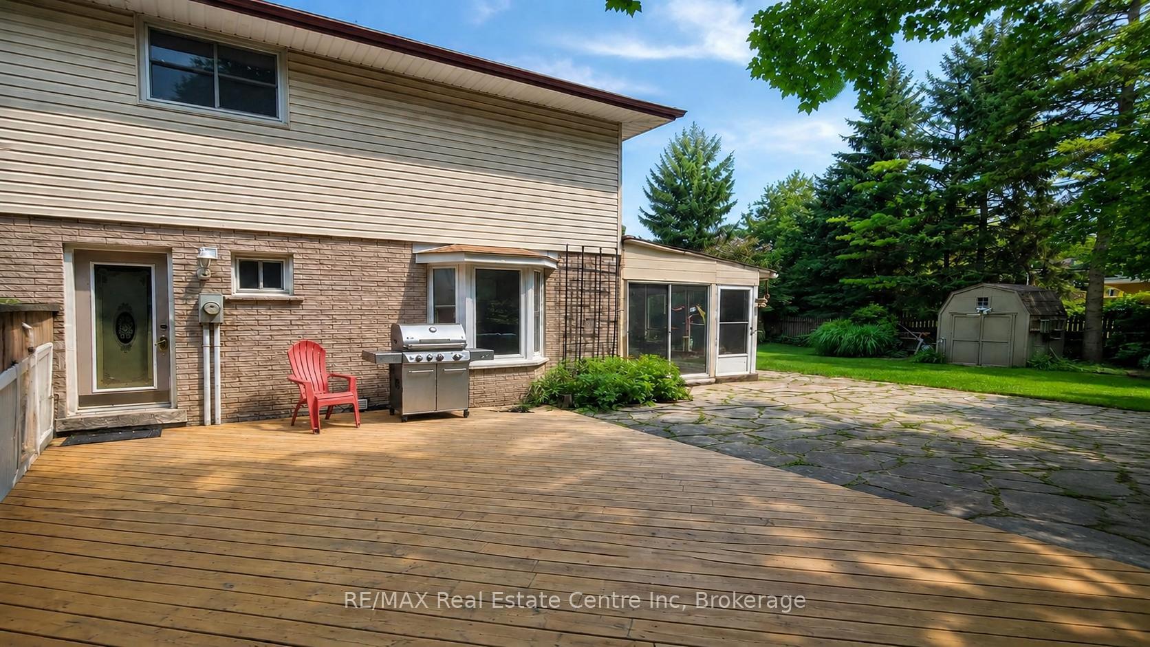 Photo 2 of 27 Elmhurst Crescent, Guelph, Junction/Onward Willow — HOMEH