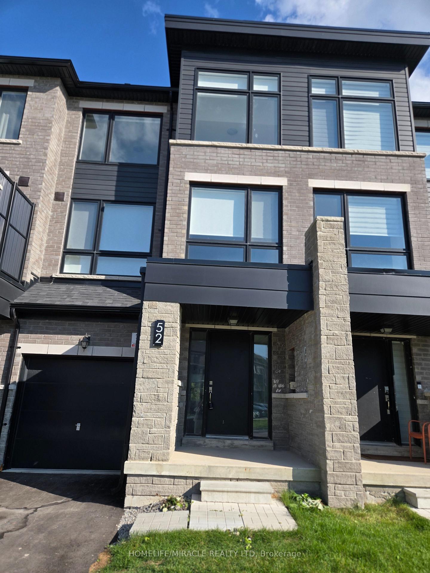 Photo 1 of 52 Blue Forest Crescent, Barrie, Innis-Shore — HOMEH