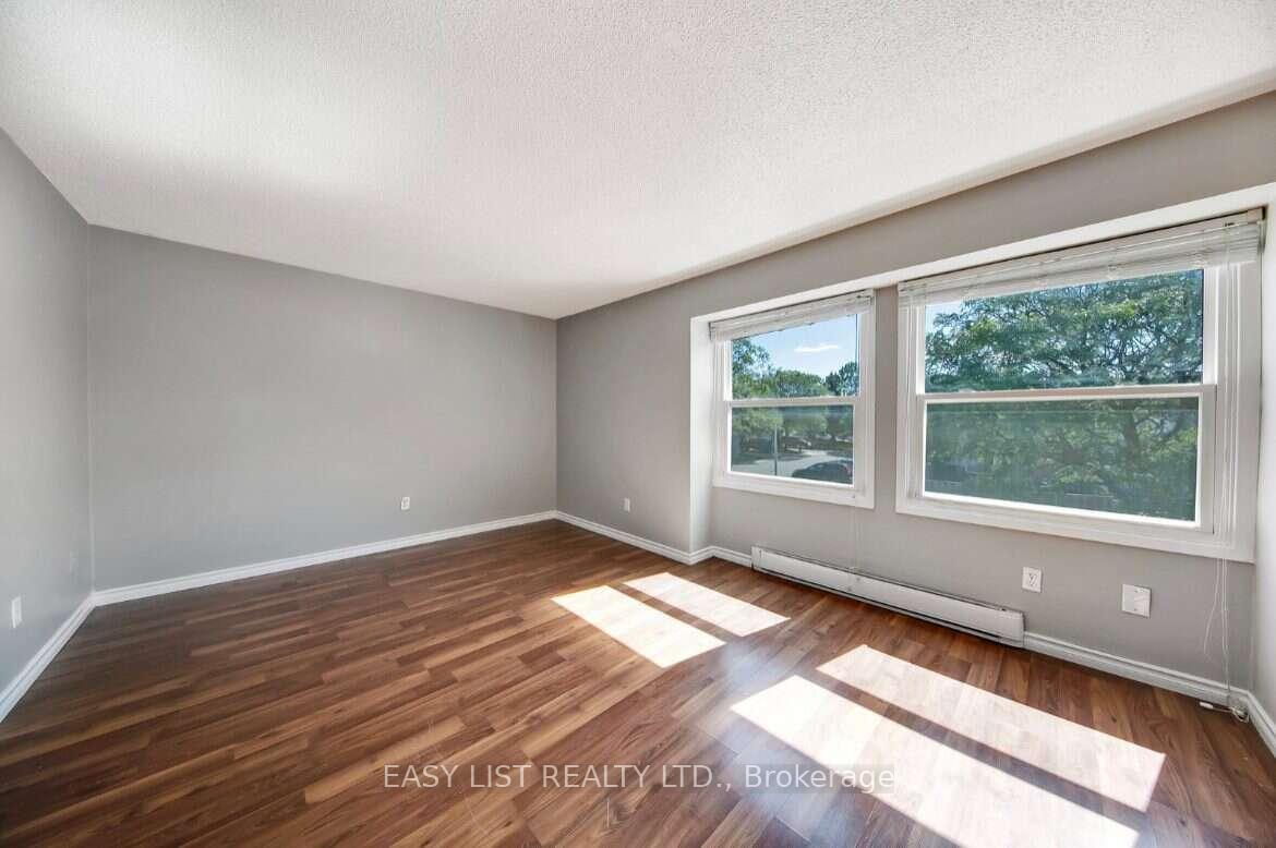 Photo 8 of Unit A, 6530 Glen Erin Drive, Mississauga, Meadowvale — HOMEH