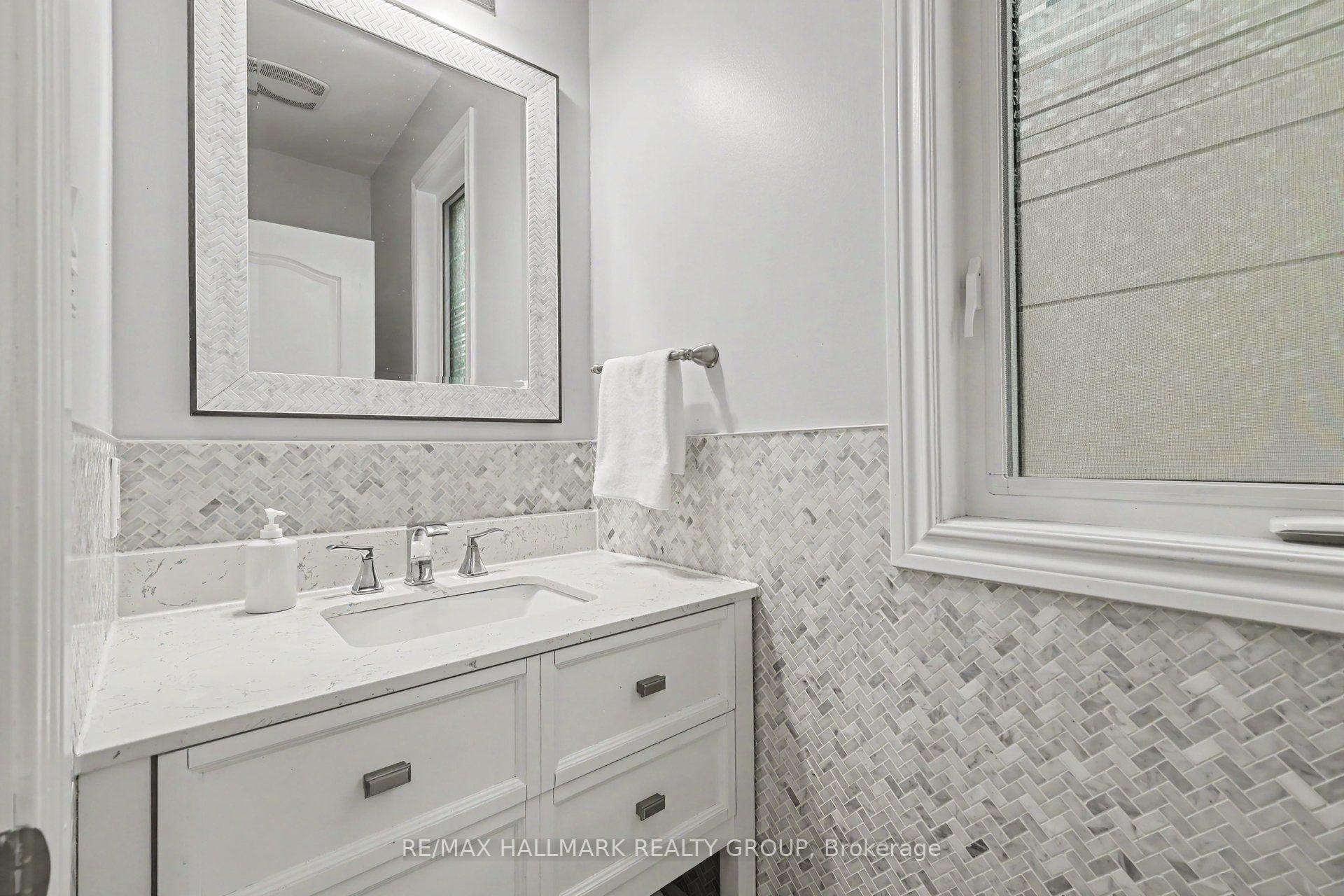 Photo 5 of 2486 River Mist Road, Ottawa, Barrhaven - Half Moon Bay — HOMEH