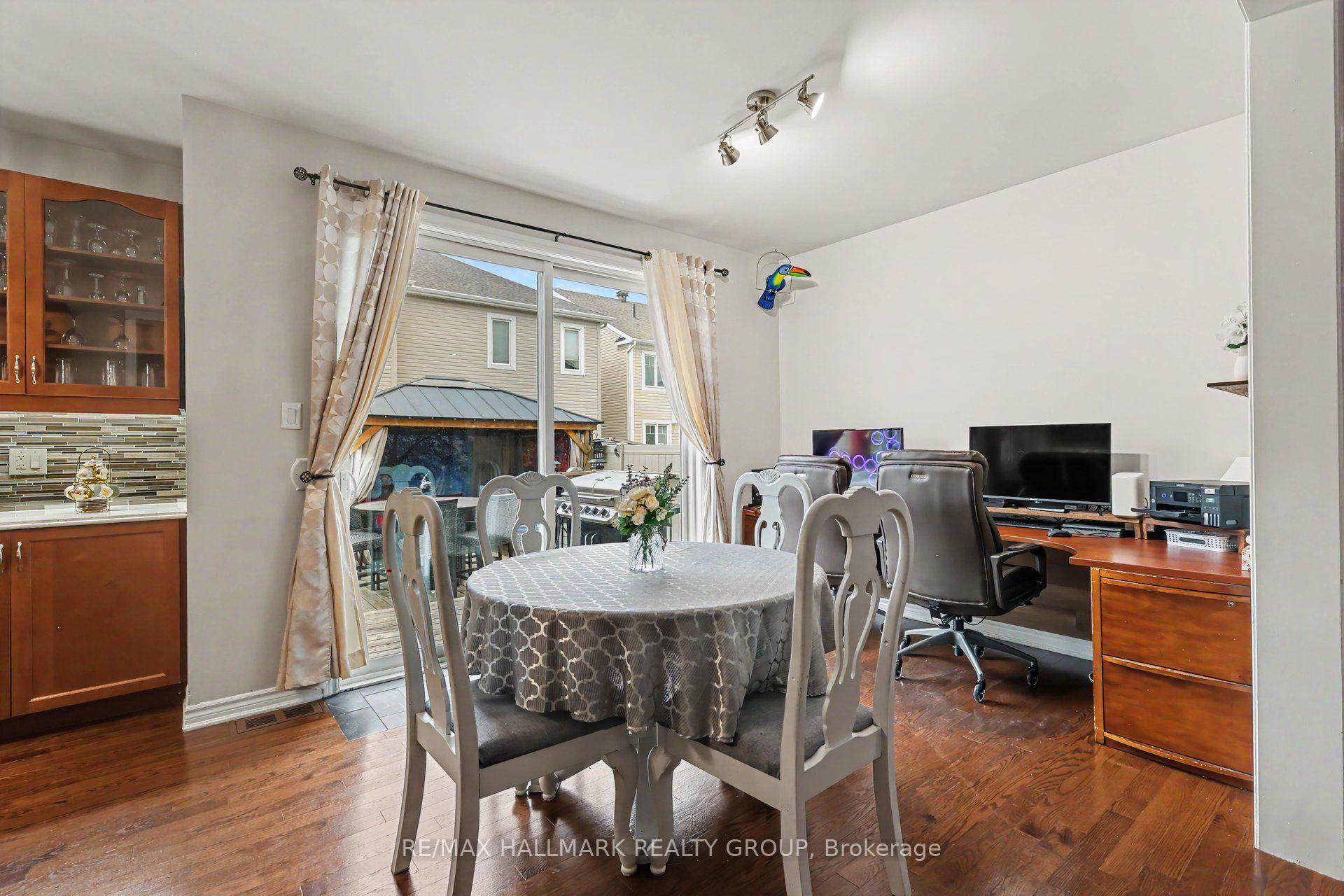 Photo 12 of 2486 River Mist Road, Ottawa, Barrhaven - Half Moon Bay — HOMEH