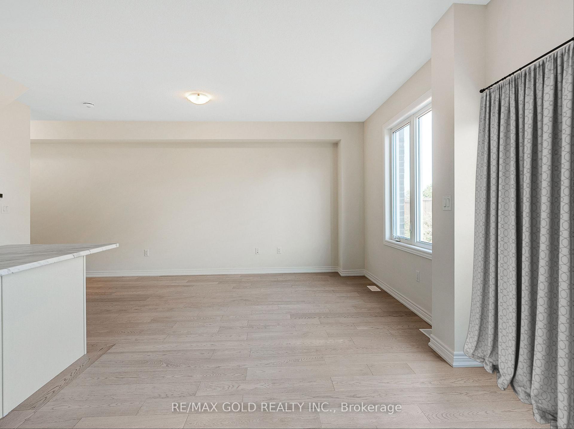 Photo 17 of 93 Pinot Crescent, Hamilton, Stoney Creek — HOMEH