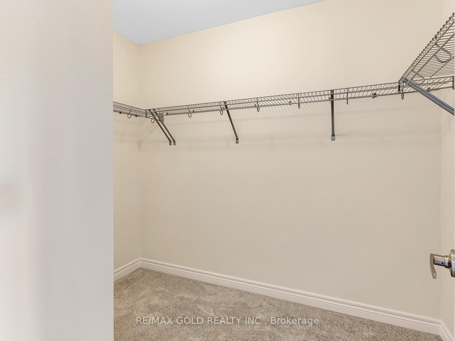 Photo 28 of 93 Pinot Crescent, Hamilton, Stoney Creek — HOMEH