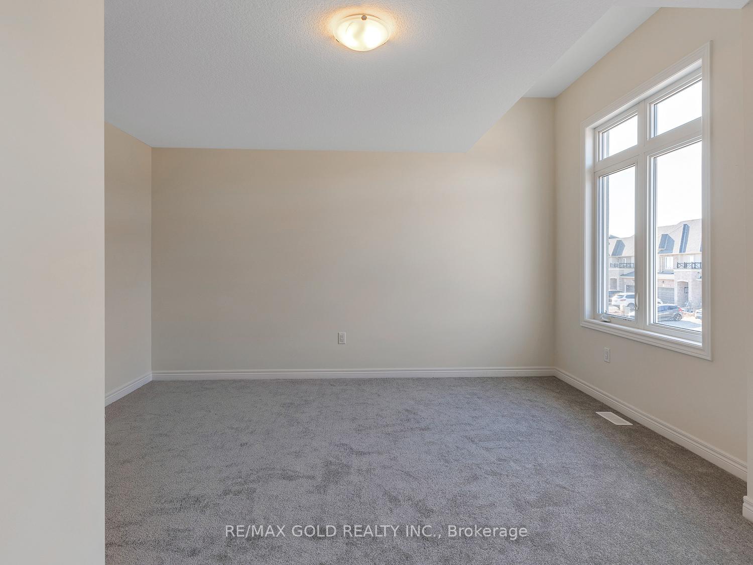 Photo 29 of 93 Pinot Crescent, Hamilton, Stoney Creek — HOMEH