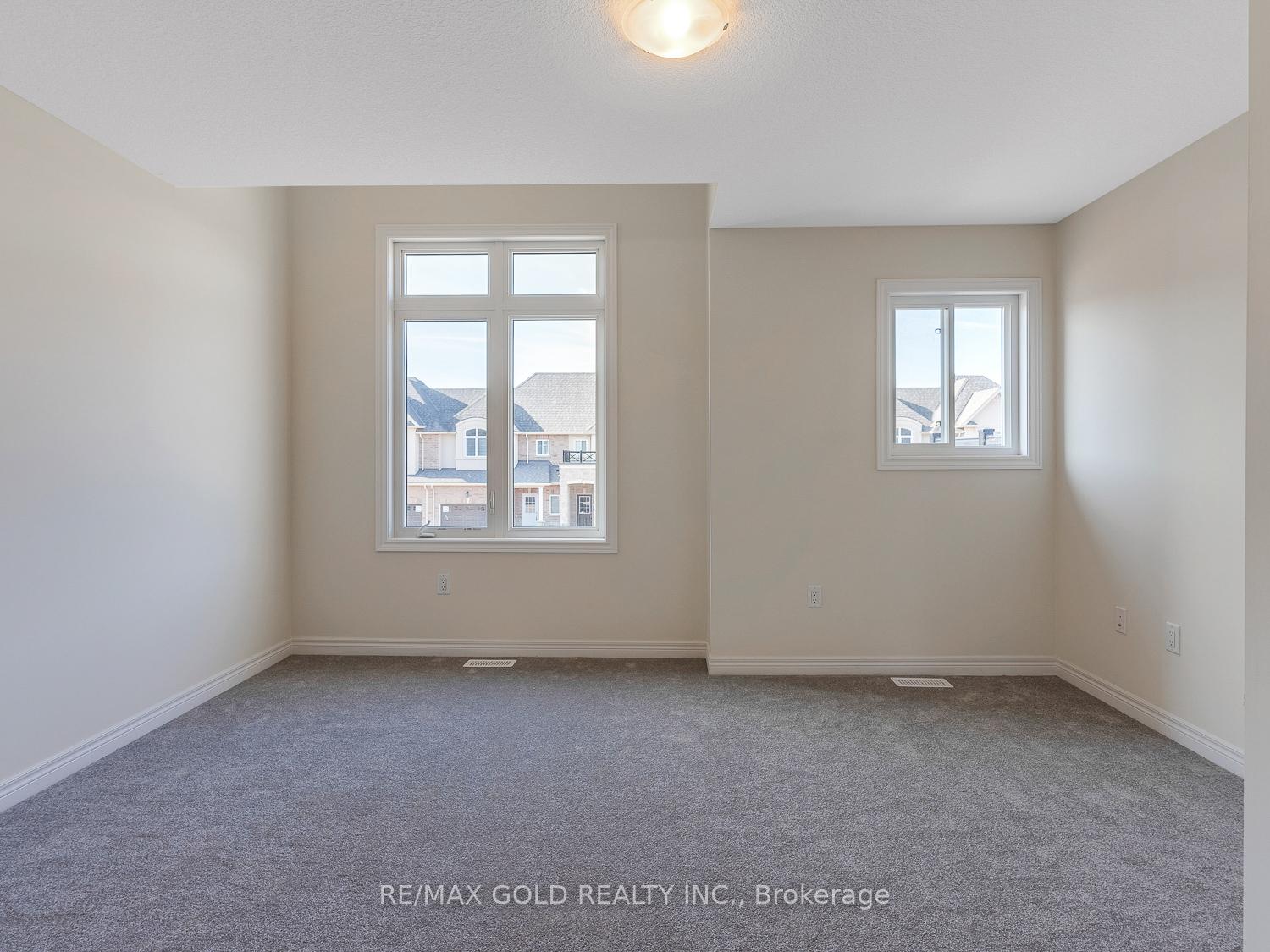 Photo 30 of 93 Pinot Crescent, Hamilton, Stoney Creek — HOMEH