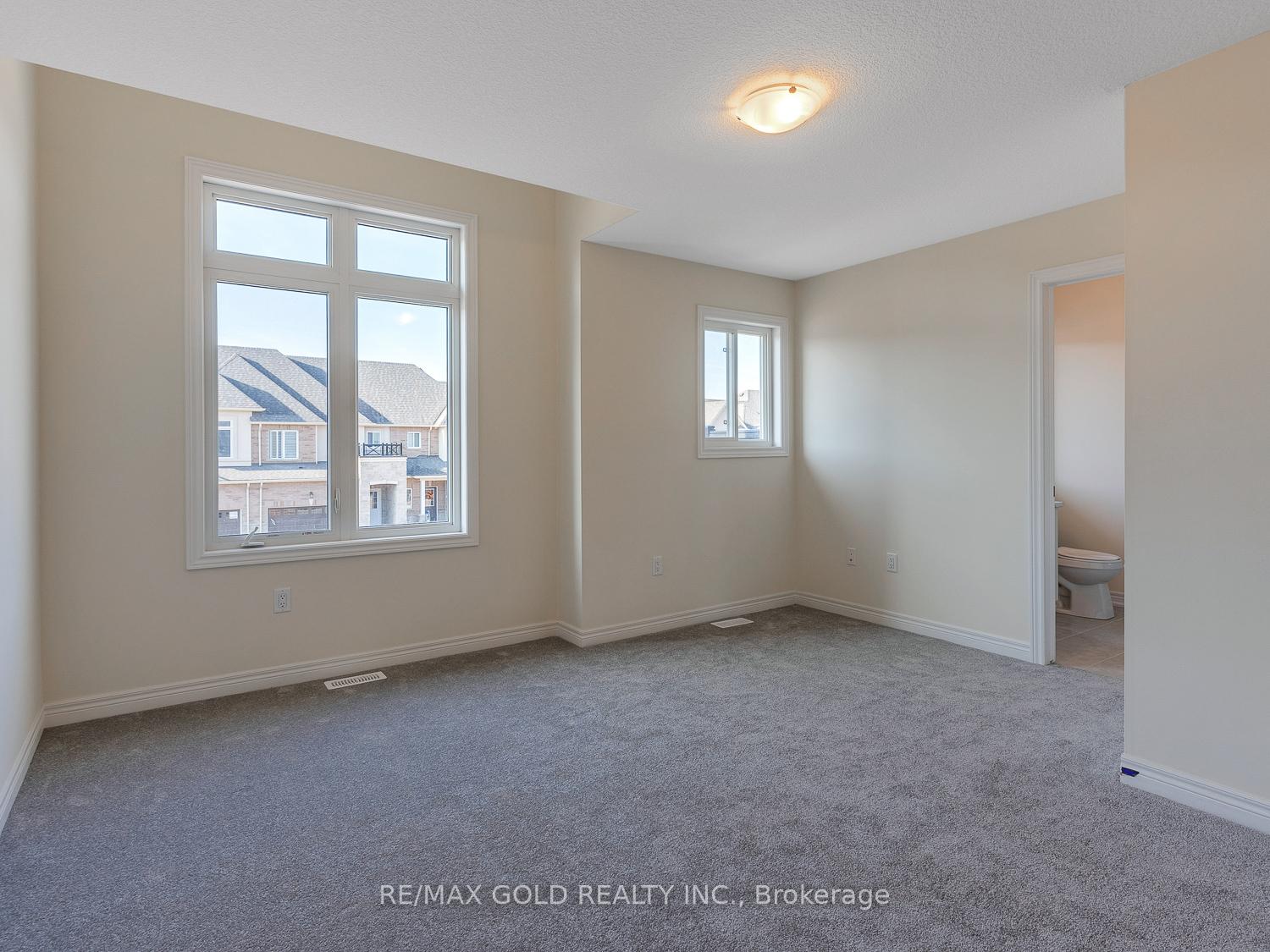 Photo 31 of 93 Pinot Crescent, Hamilton, Stoney Creek — HOMEH