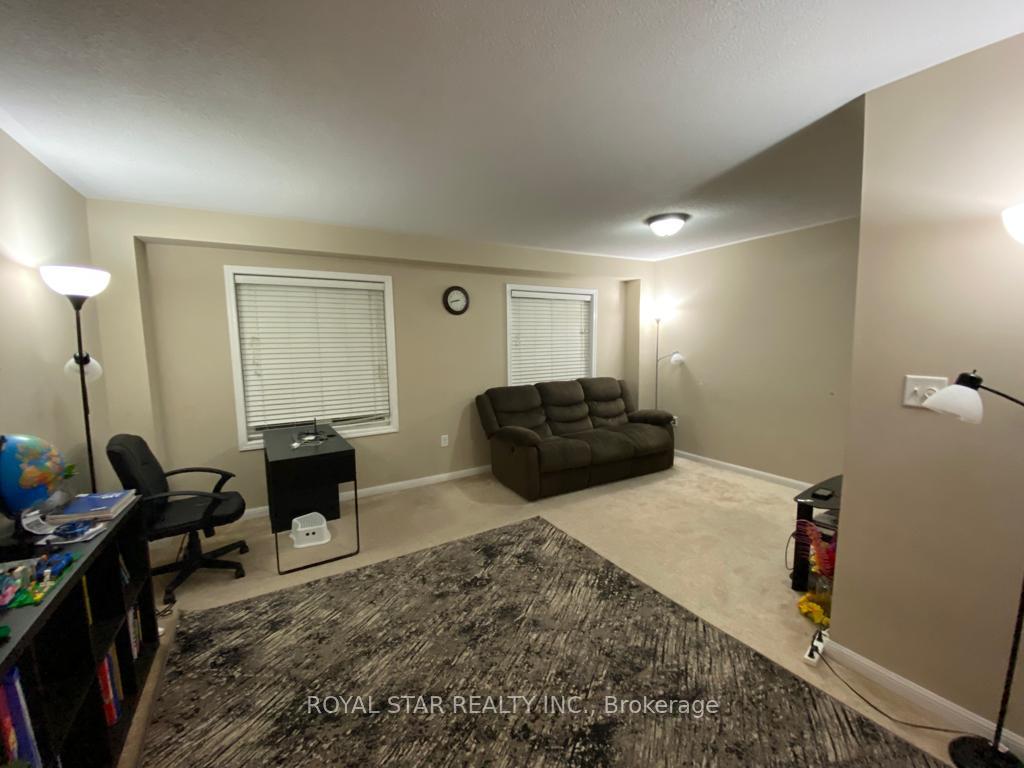 Photo 5 of 28 Donomore Drive, Brampton, Northwest Brampton — HOMEH