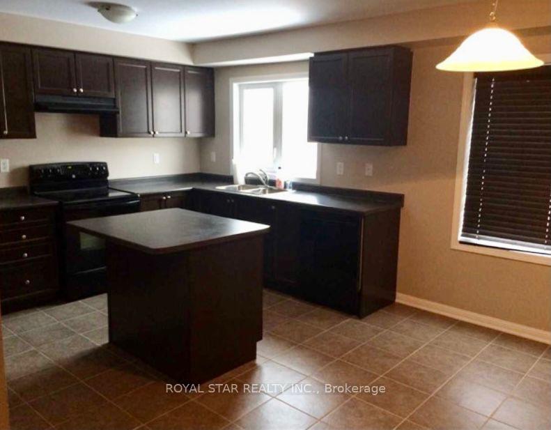 Photo 7 of 28 Donomore Drive, Brampton, Northwest Brampton — HOMEH