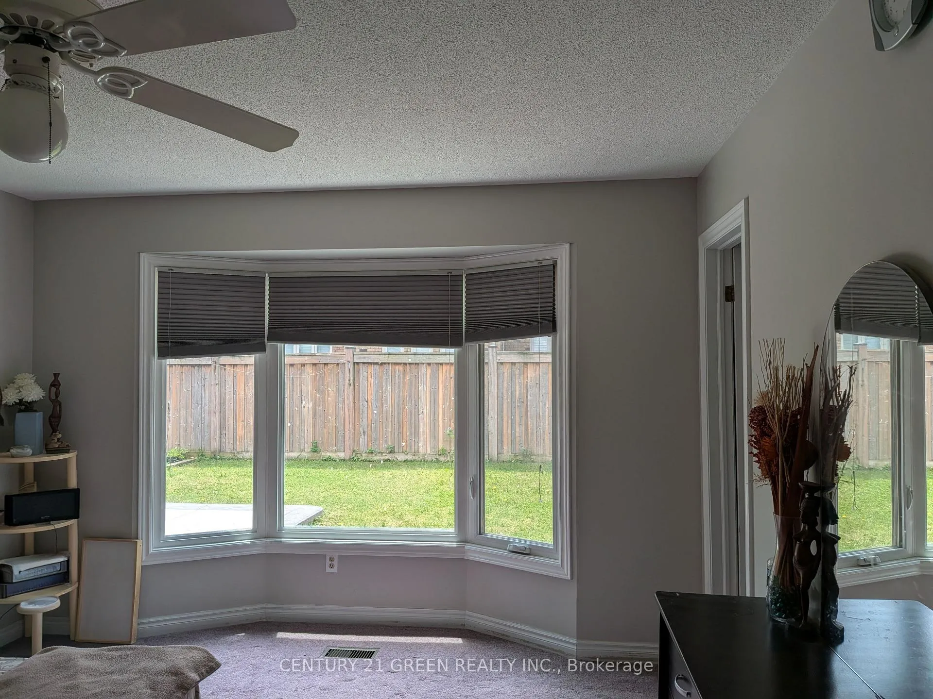 Photo 10 of Unit Upper, 45 Caswell Drive, Hamilton, Gurnett — HOMEH