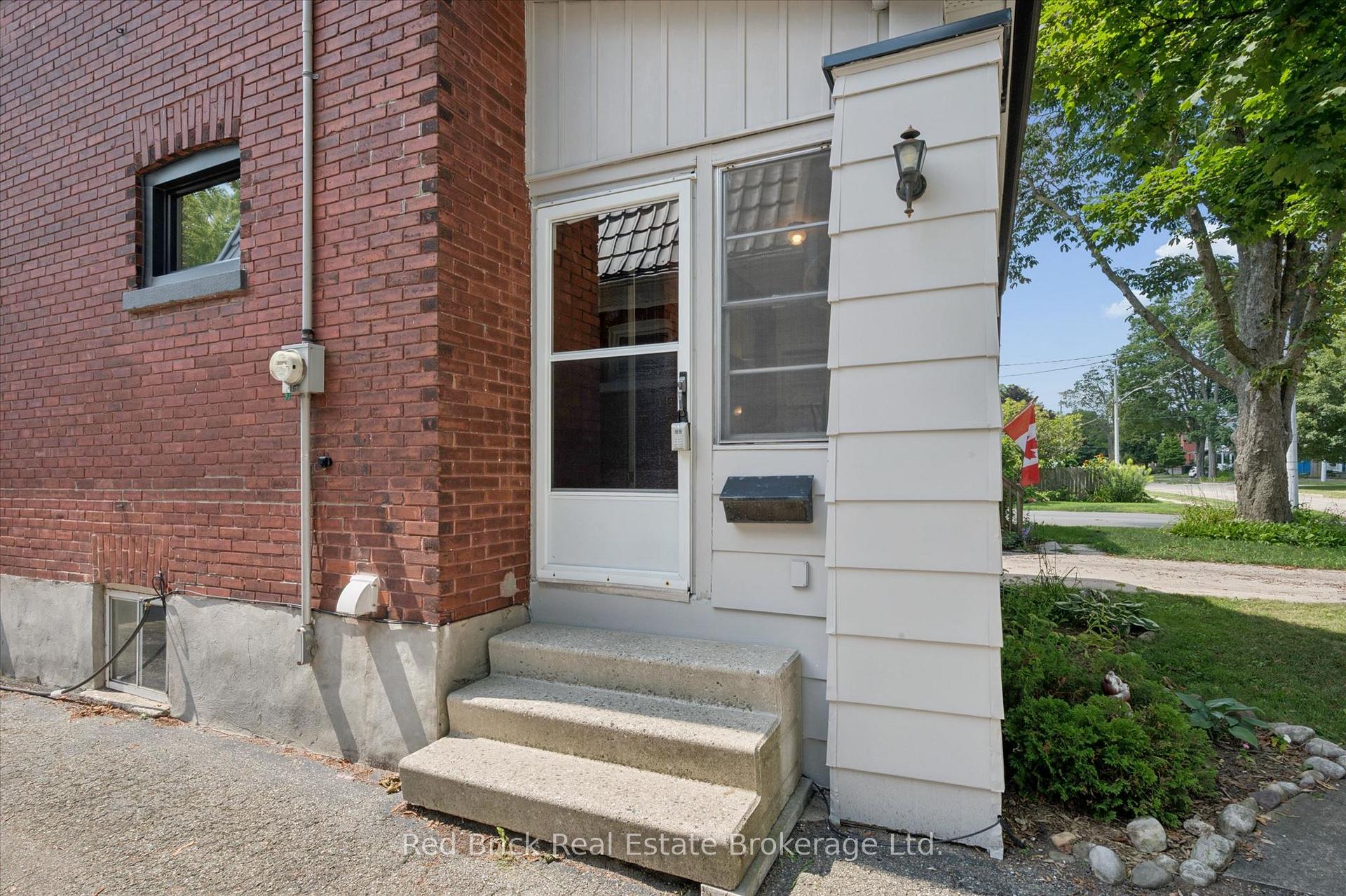 Photo 4 of 163 Perth Street, Stratford — HOMEH