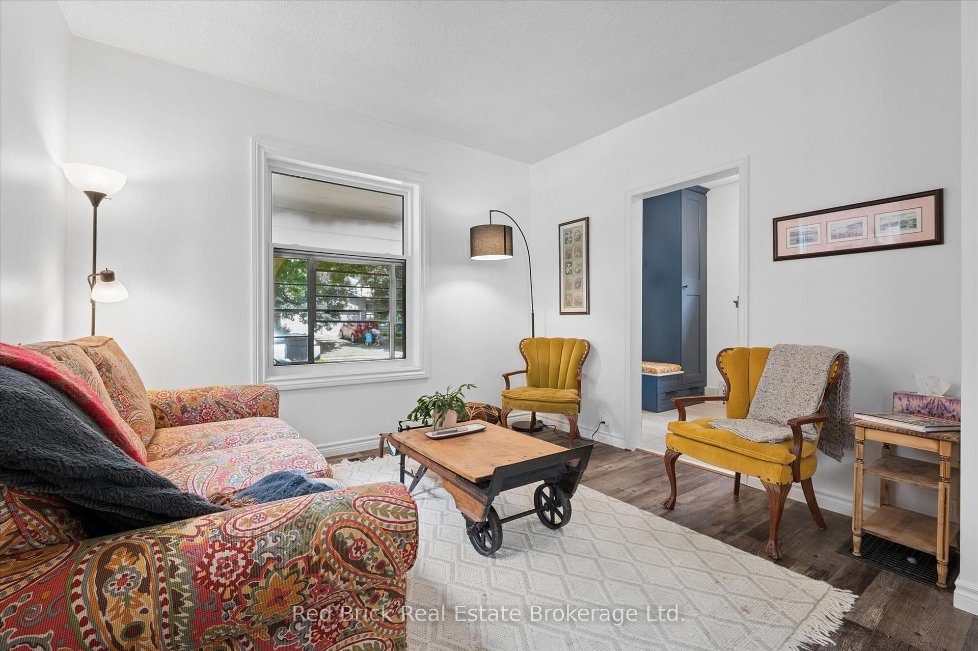 Photo 7 of 163 Perth Street, Stratford — HOMEH