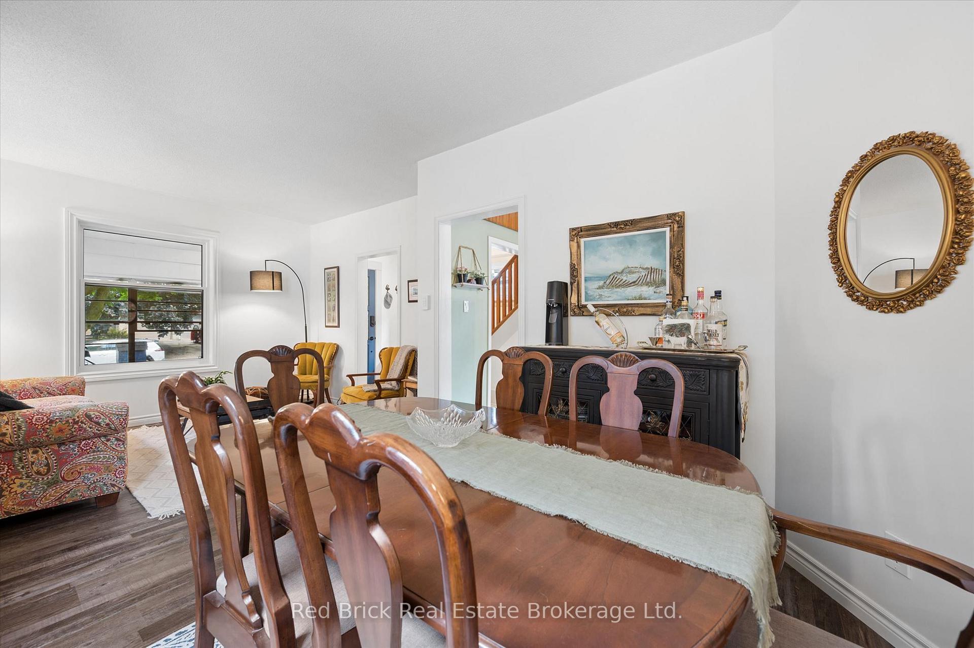 Photo 10 of 163 Perth Street, Stratford — HOMEH