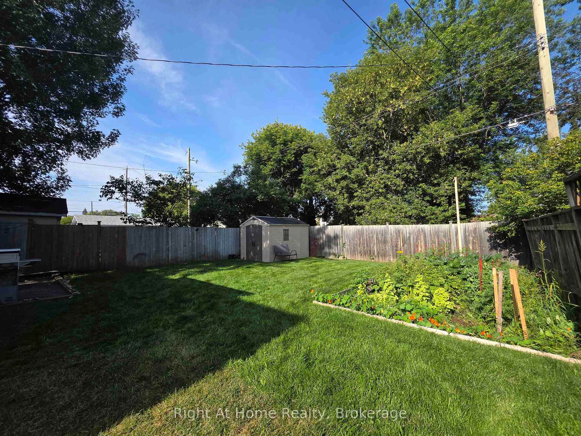 Photo 17 of 134 Kenogami Avenue S, Thunder Bay, West End — HOMEH