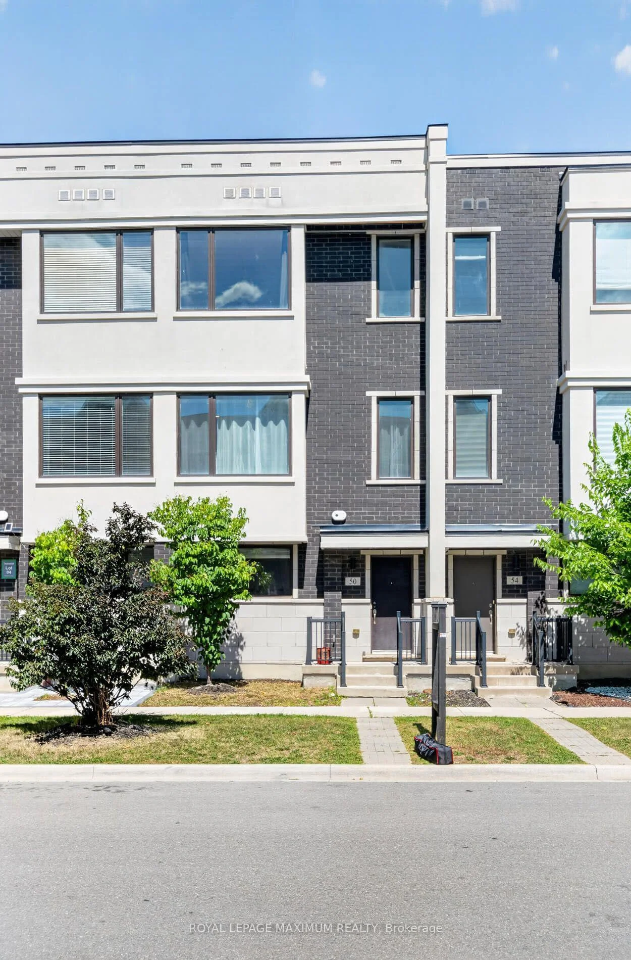Photo 3 of 50 Allegranza Avenue, Vaughan, Vellore Village — HOMEH