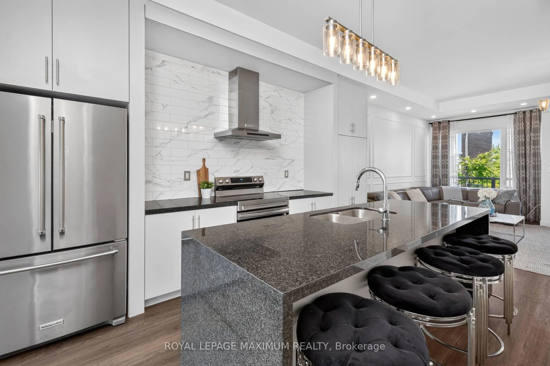 Photo 16 of 50 Allegranza Avenue, Vaughan, Vellore Village — HOMEH