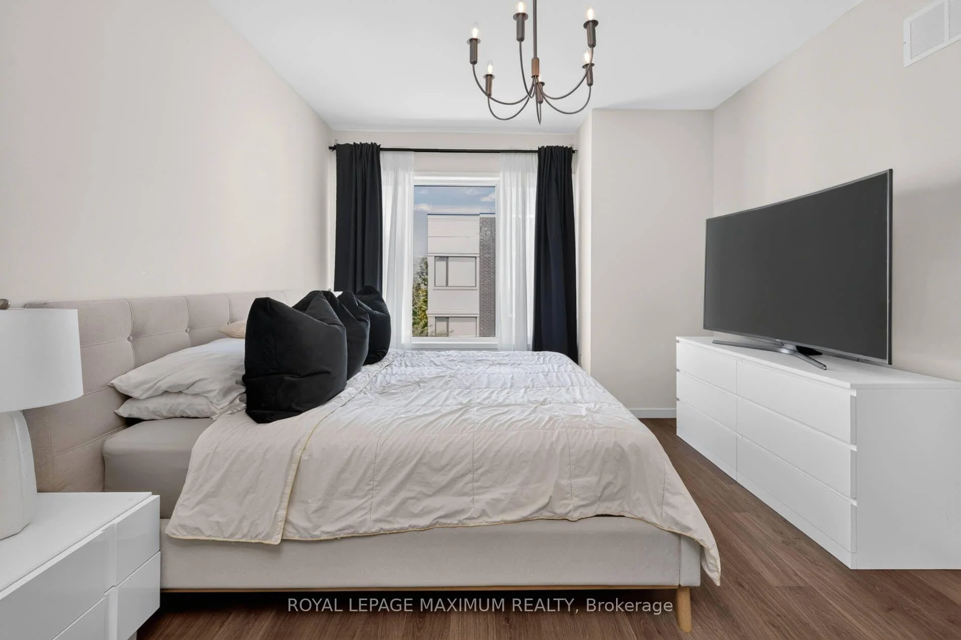 Photo 27 of 50 Allegranza Avenue, Vaughan, Vellore Village — HOMEH