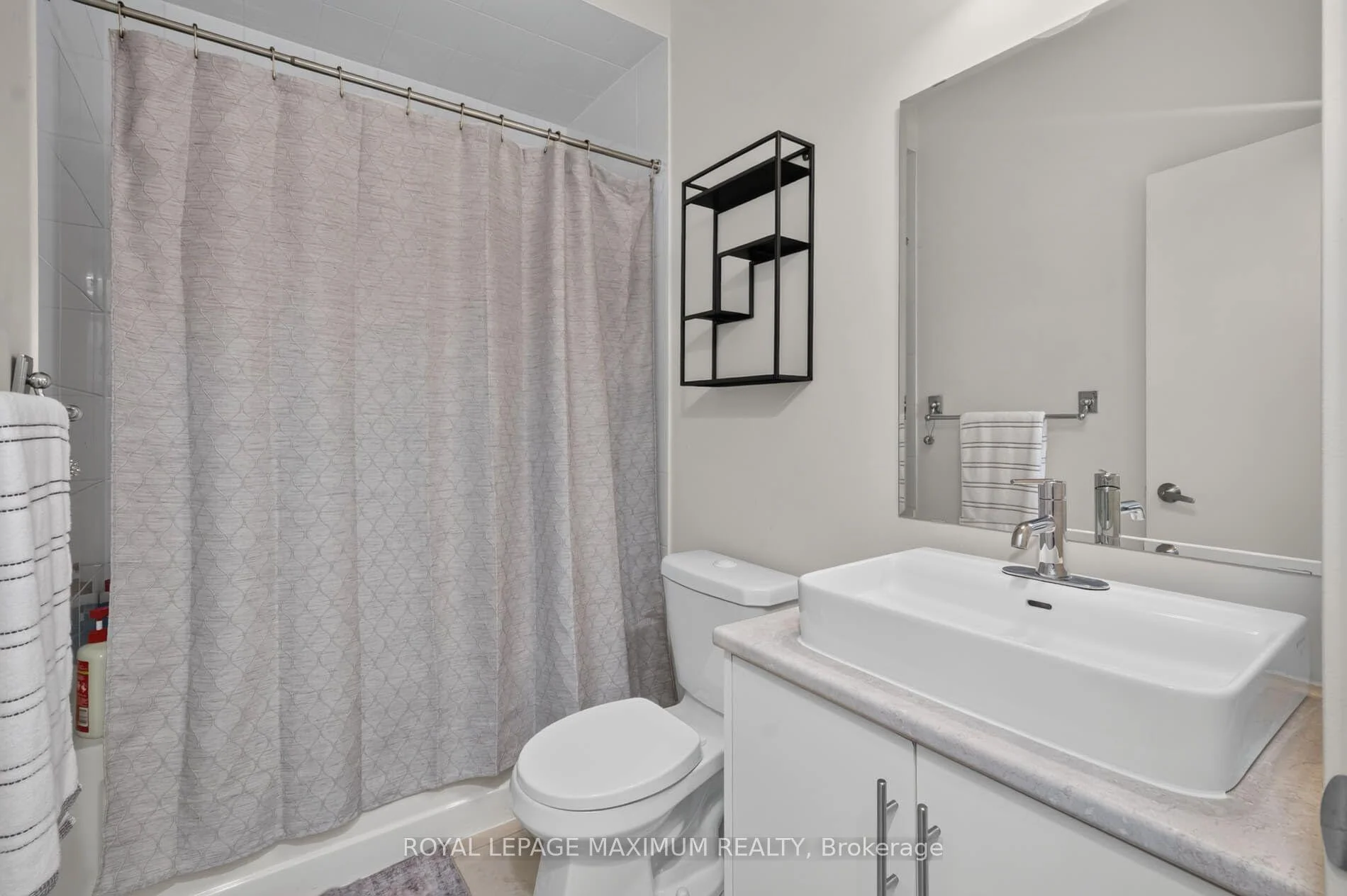 Photo 33 of 50 Allegranza Avenue, Vaughan, Vellore Village — HOMEH