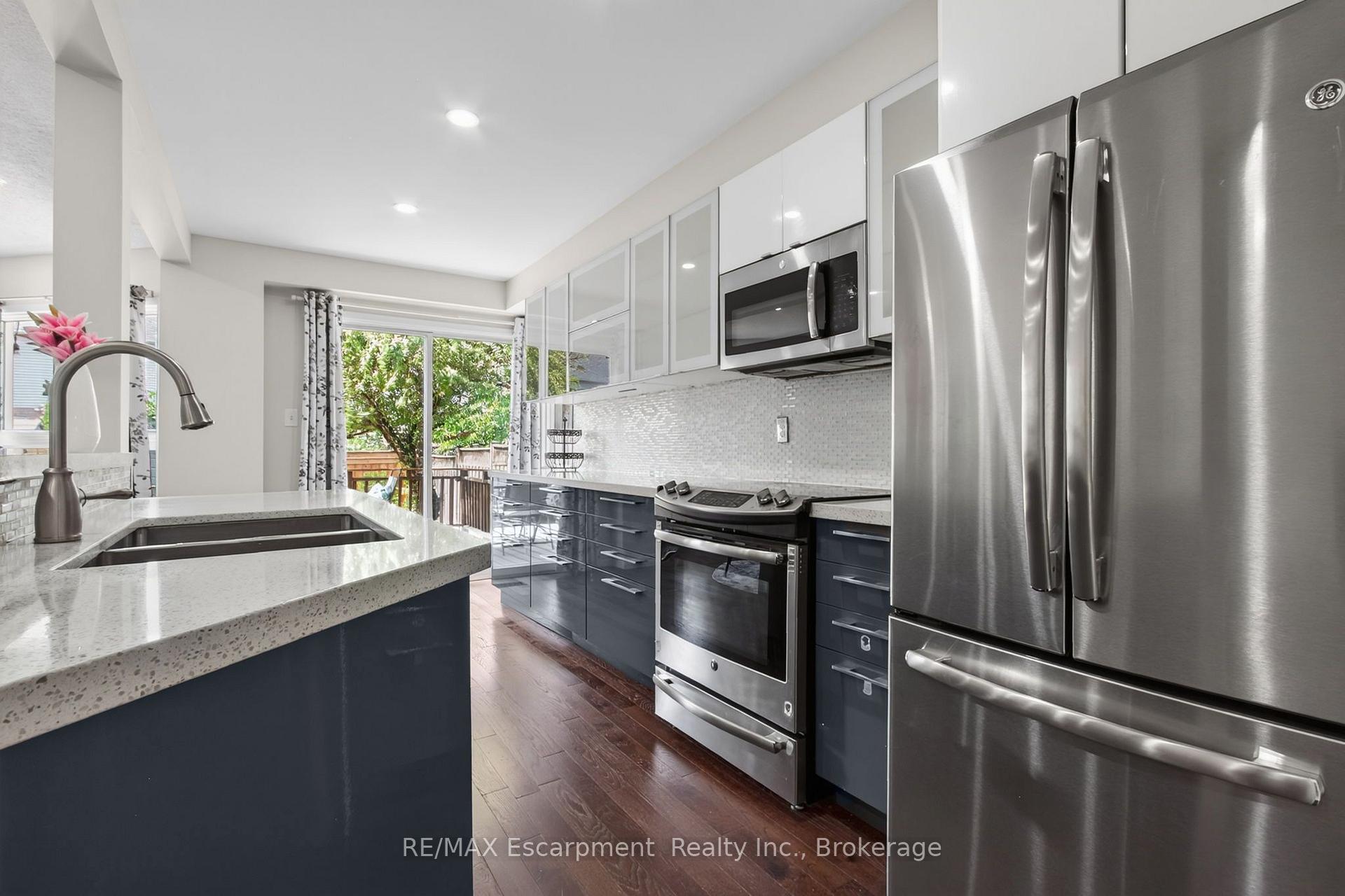 Photo 8 of 5143 Lampman Avenue, Burlington, Uptown — HOMEH