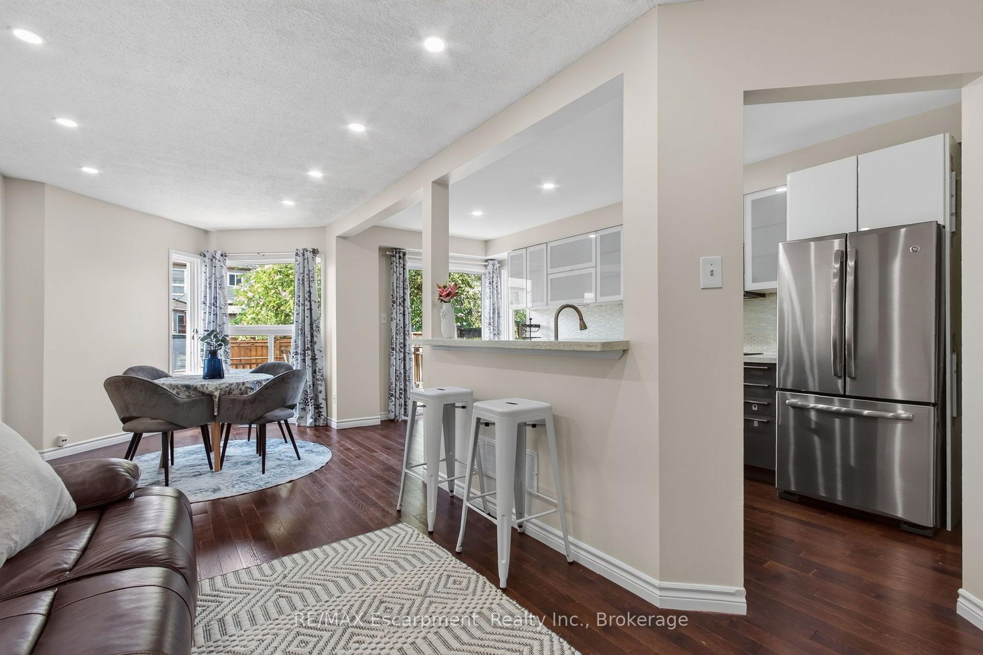 Photo 9 of 5143 Lampman Avenue, Burlington, Uptown — HOMEH