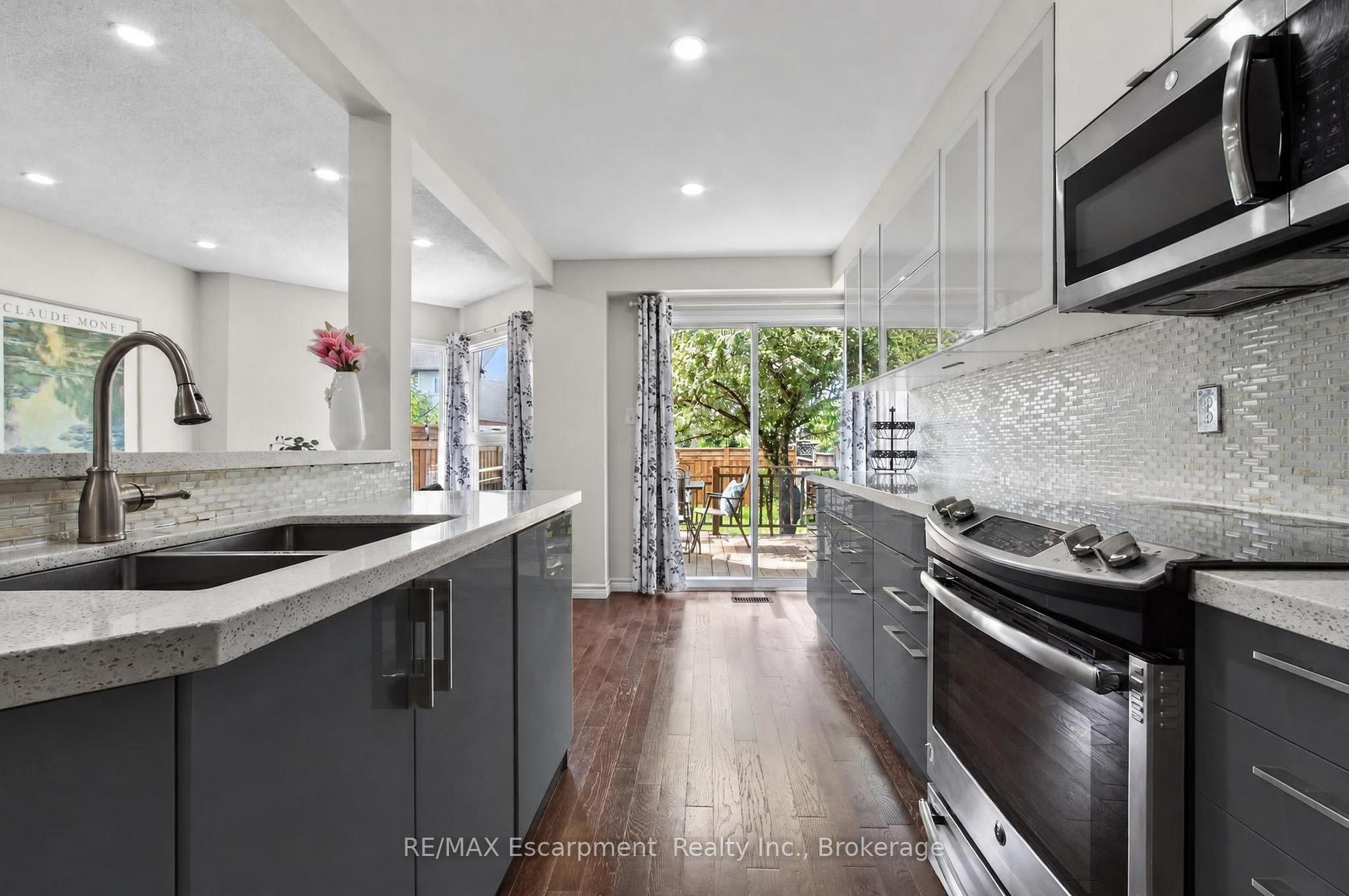 Photo 15 of 5143 Lampman Avenue, Burlington, Uptown — HOMEH