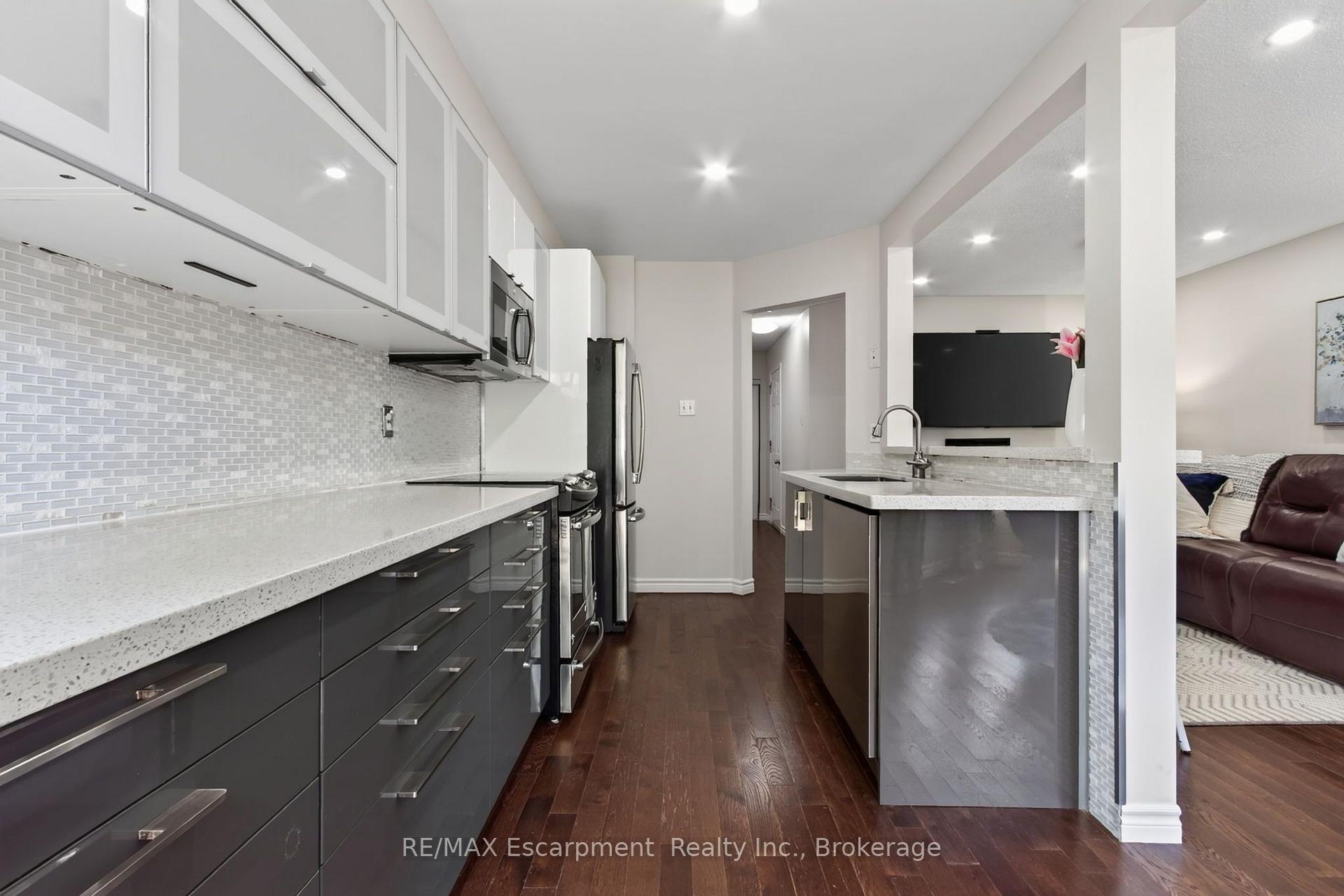 Photo 18 of 5143 Lampman Avenue, Burlington, Uptown — HOMEH