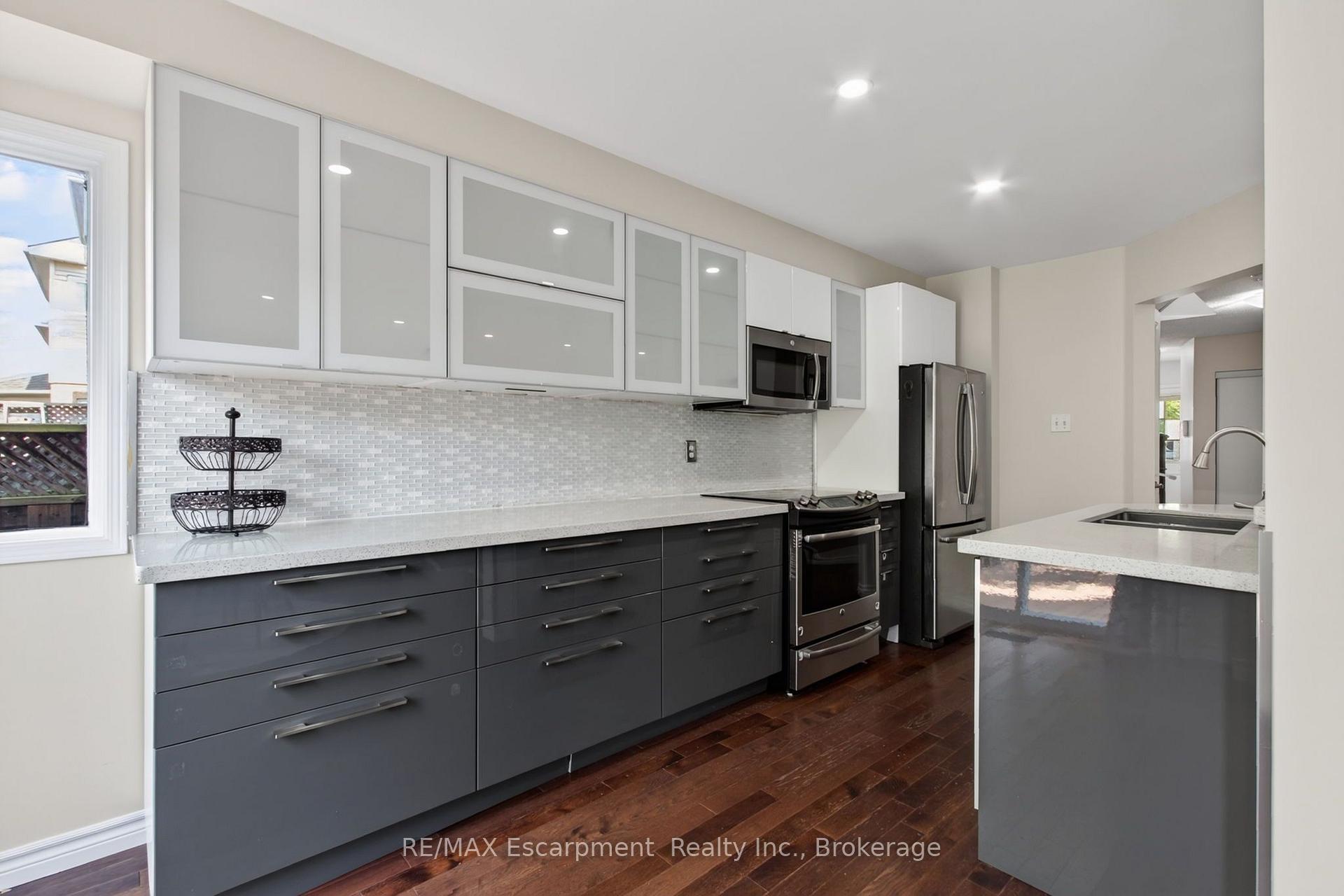 Photo 19 of 5143 Lampman Avenue, Burlington, Uptown — HOMEH