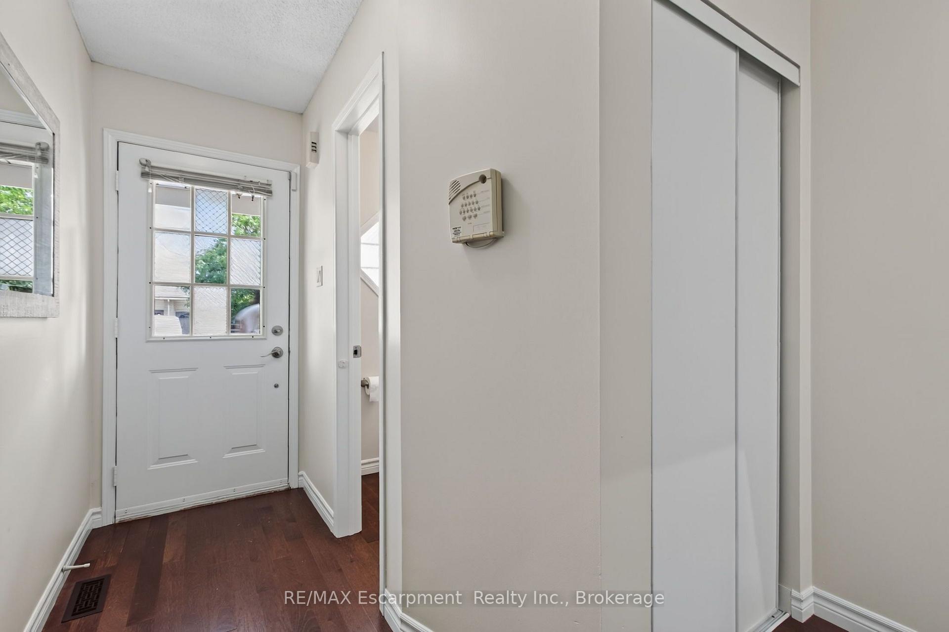Photo 22 of 5143 Lampman Avenue, Burlington, Uptown — HOMEH