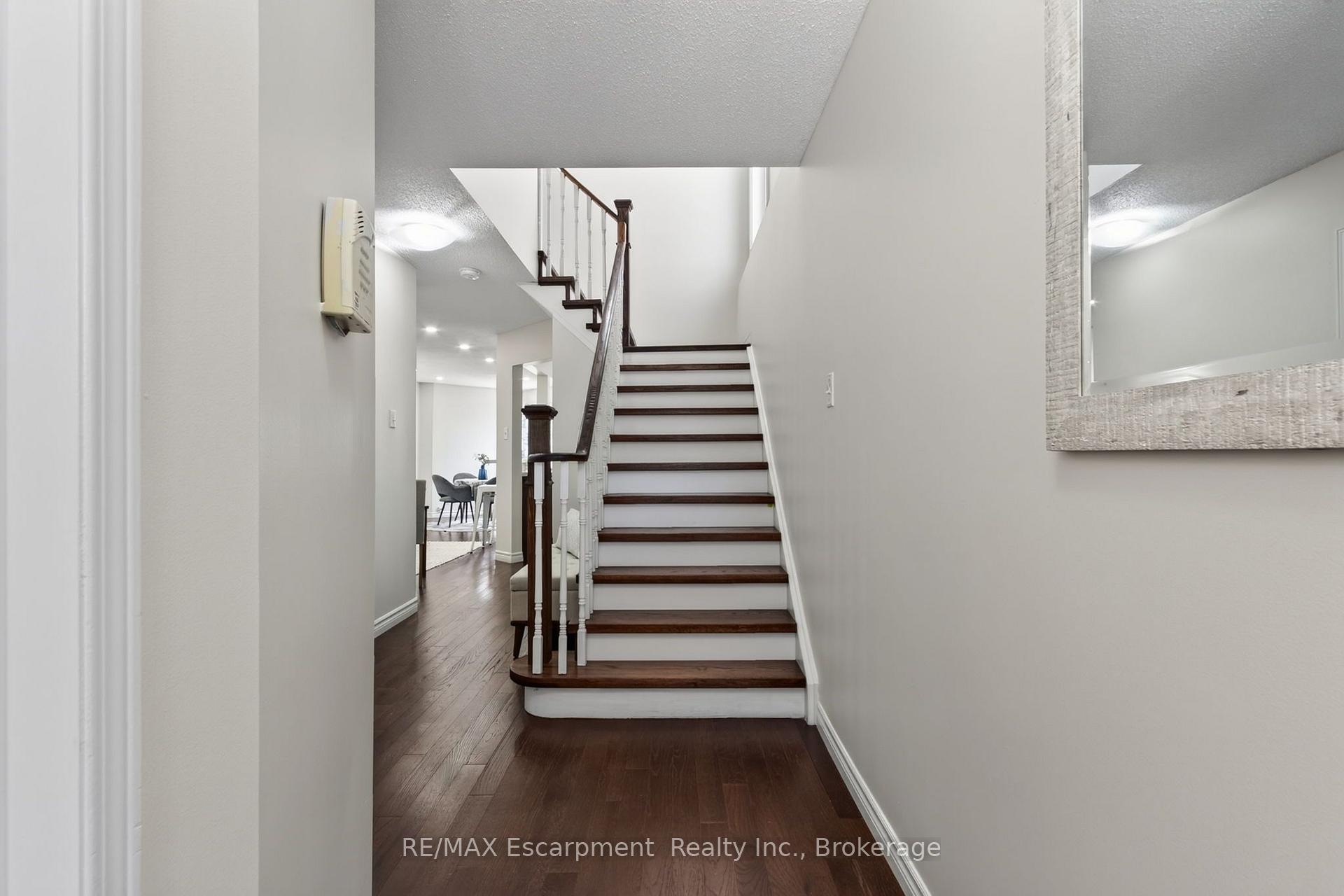 Photo 25 of 5143 Lampman Avenue, Burlington, Uptown — HOMEH