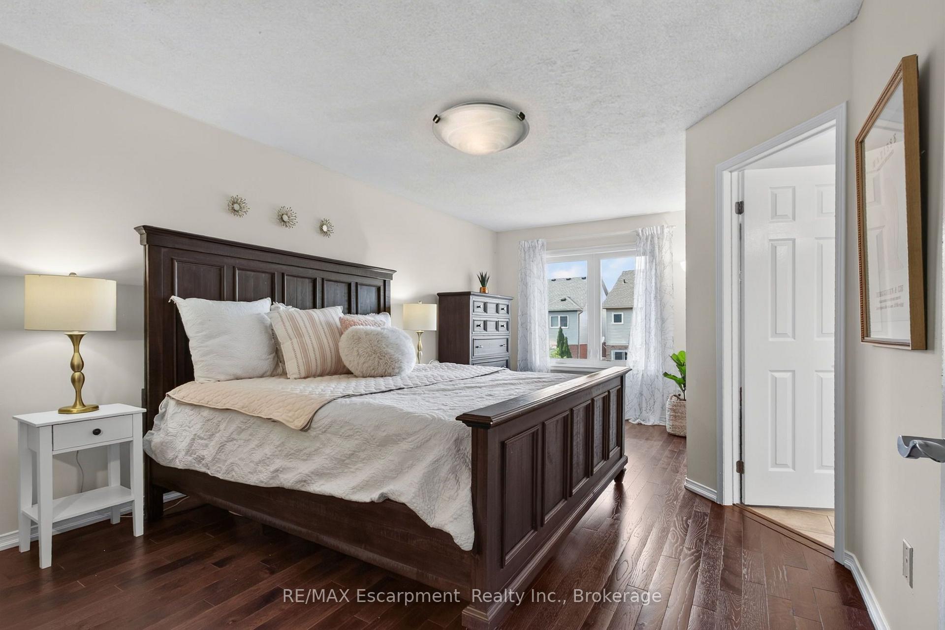 Photo 26 of 5143 Lampman Avenue, Burlington, Uptown — HOMEH