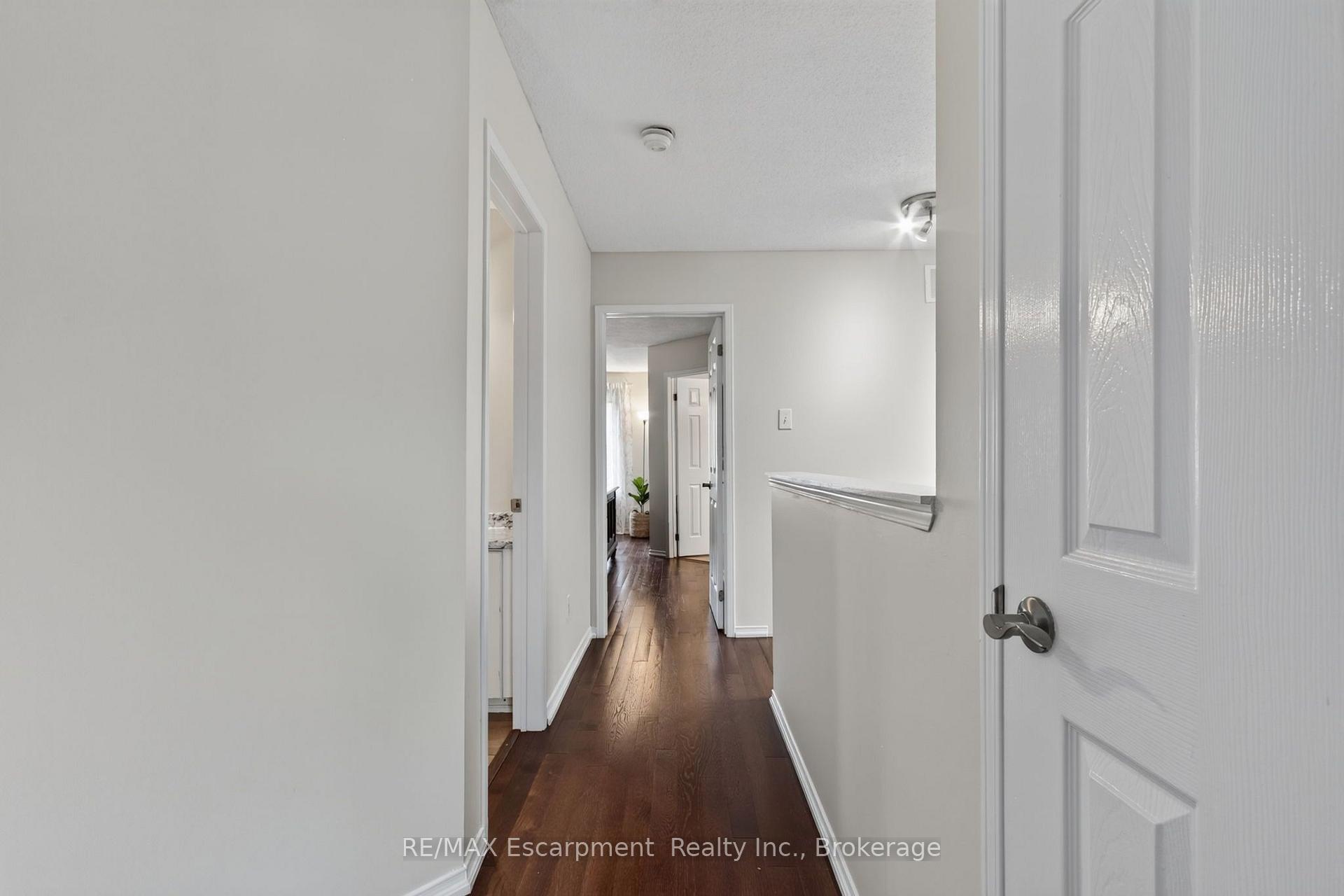 Photo 35 of 5143 Lampman Avenue, Burlington, Uptown — HOMEH