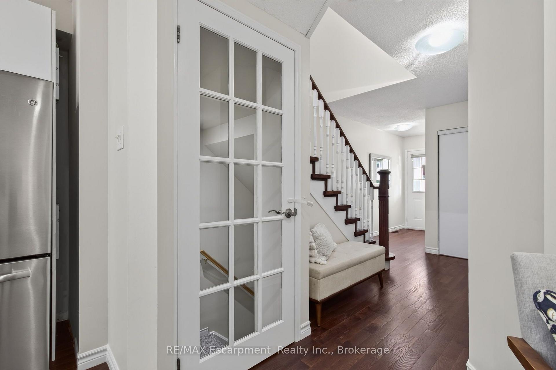 Photo 37 of 5143 Lampman Avenue, Burlington, Uptown — HOMEH