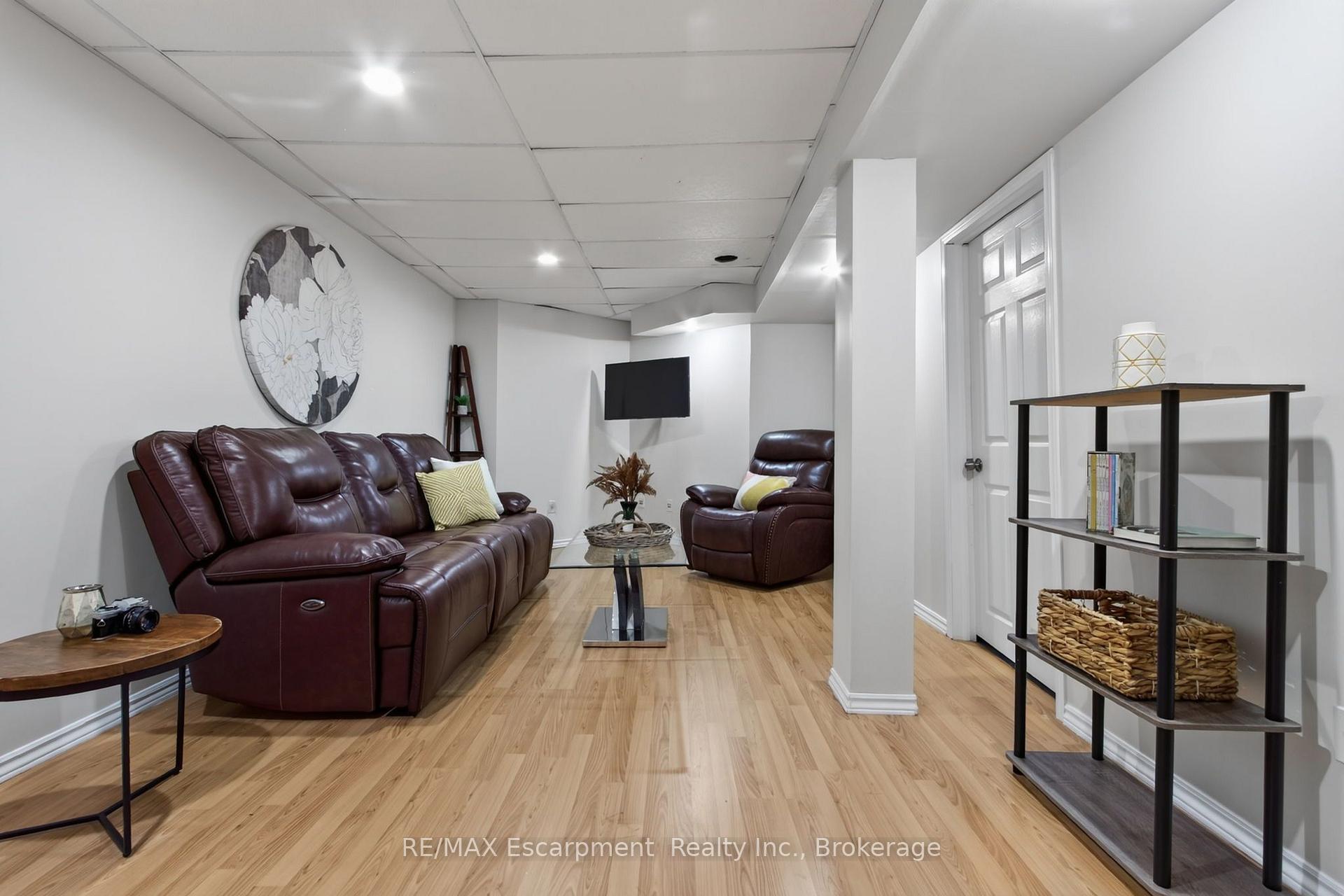 Photo 38 of 5143 Lampman Avenue, Burlington, Uptown — HOMEH