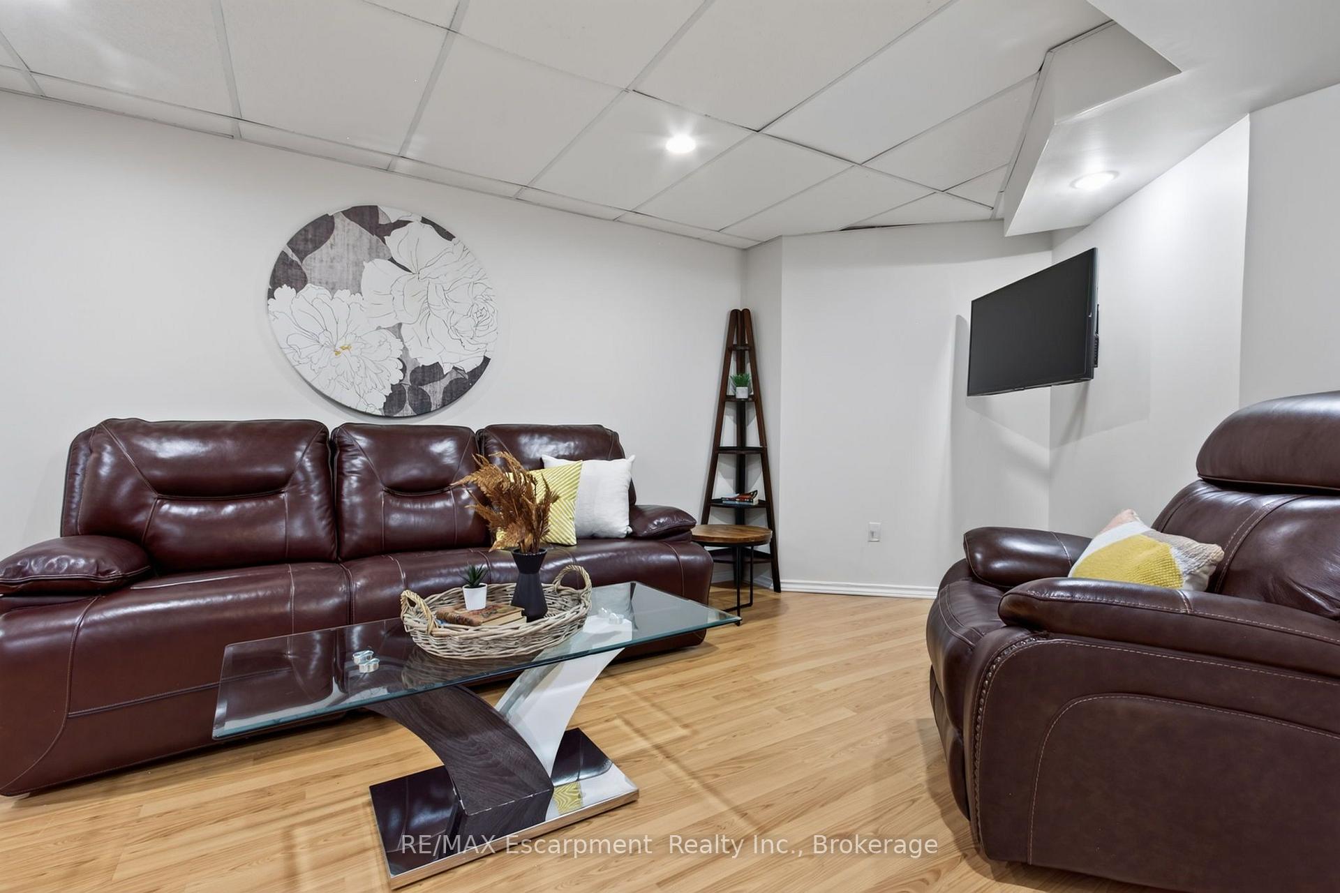 Photo 39 of 5143 Lampman Avenue, Burlington, Uptown — HOMEH