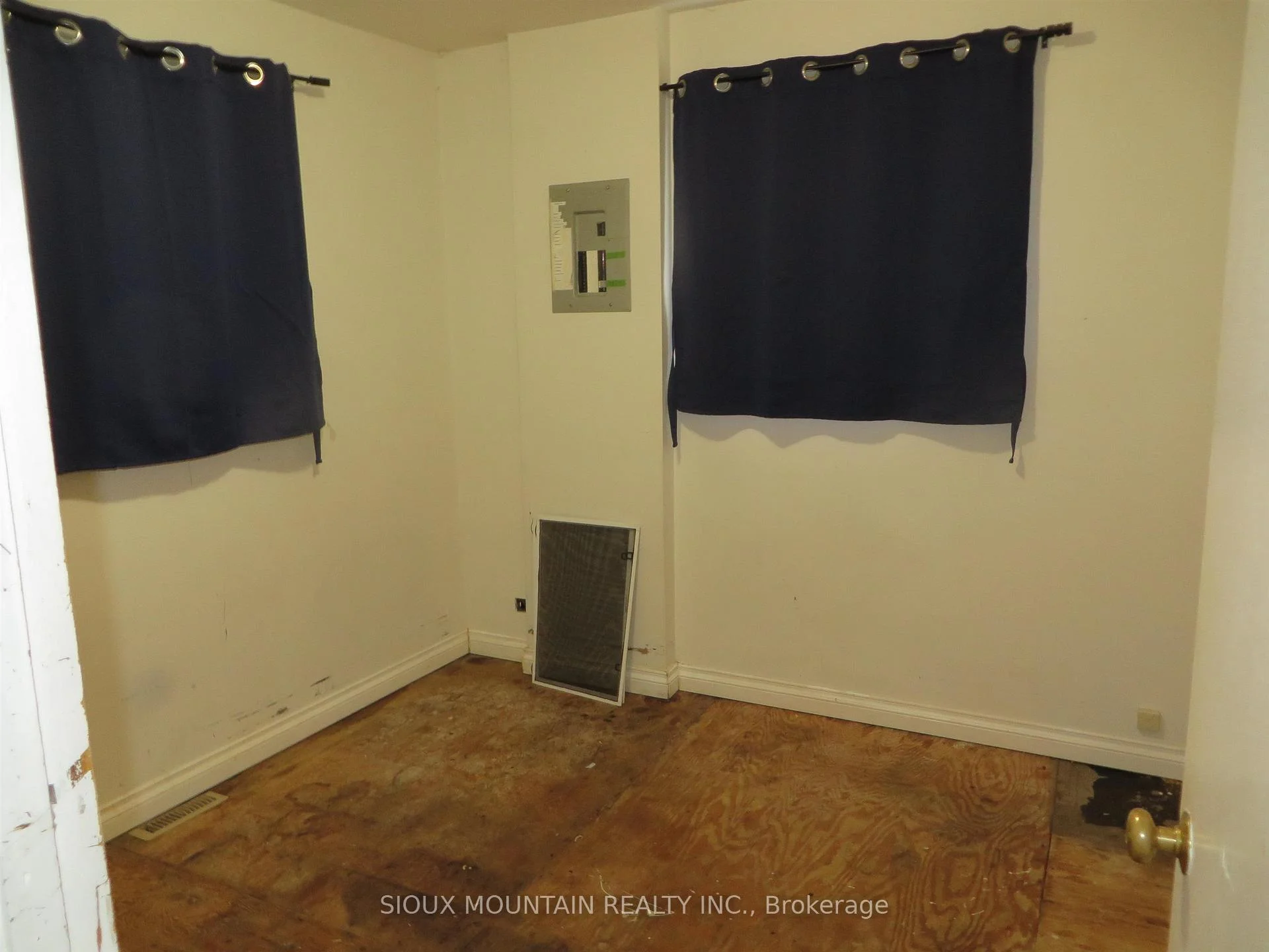 Photo 4 of 233 Drayton Road, Sioux Lookout, TB-650 — HOMEH