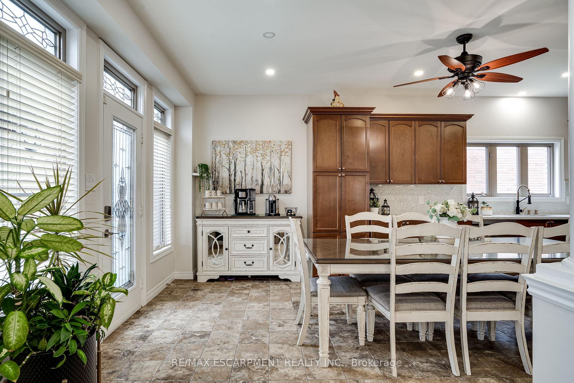 Photo 22 of 575 Stonehenge Drive, Hamilton, Ancaster — HOMEH