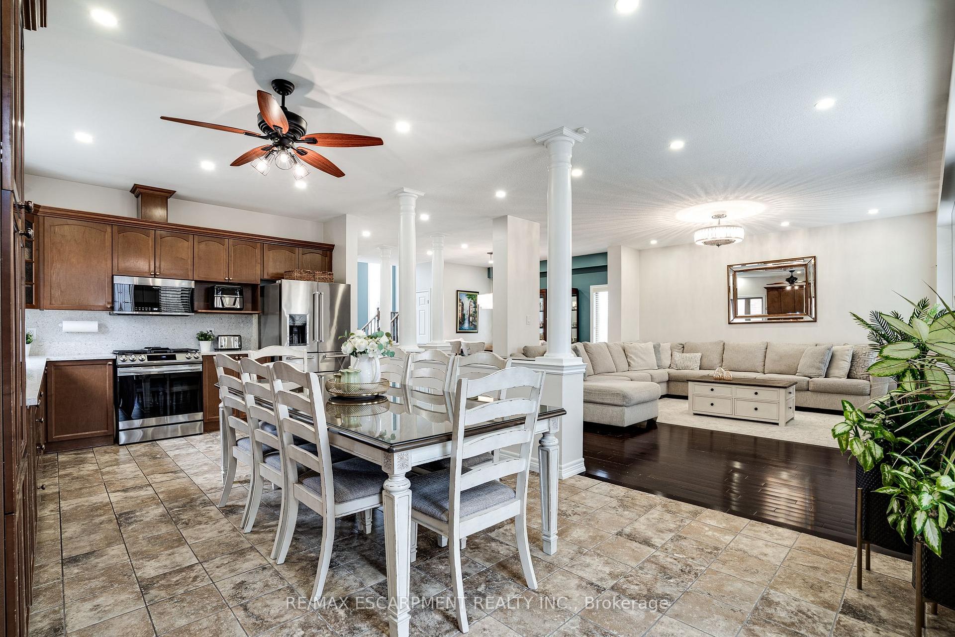 Photo 24 of 575 Stonehenge Drive, Hamilton, Ancaster — HOMEH
