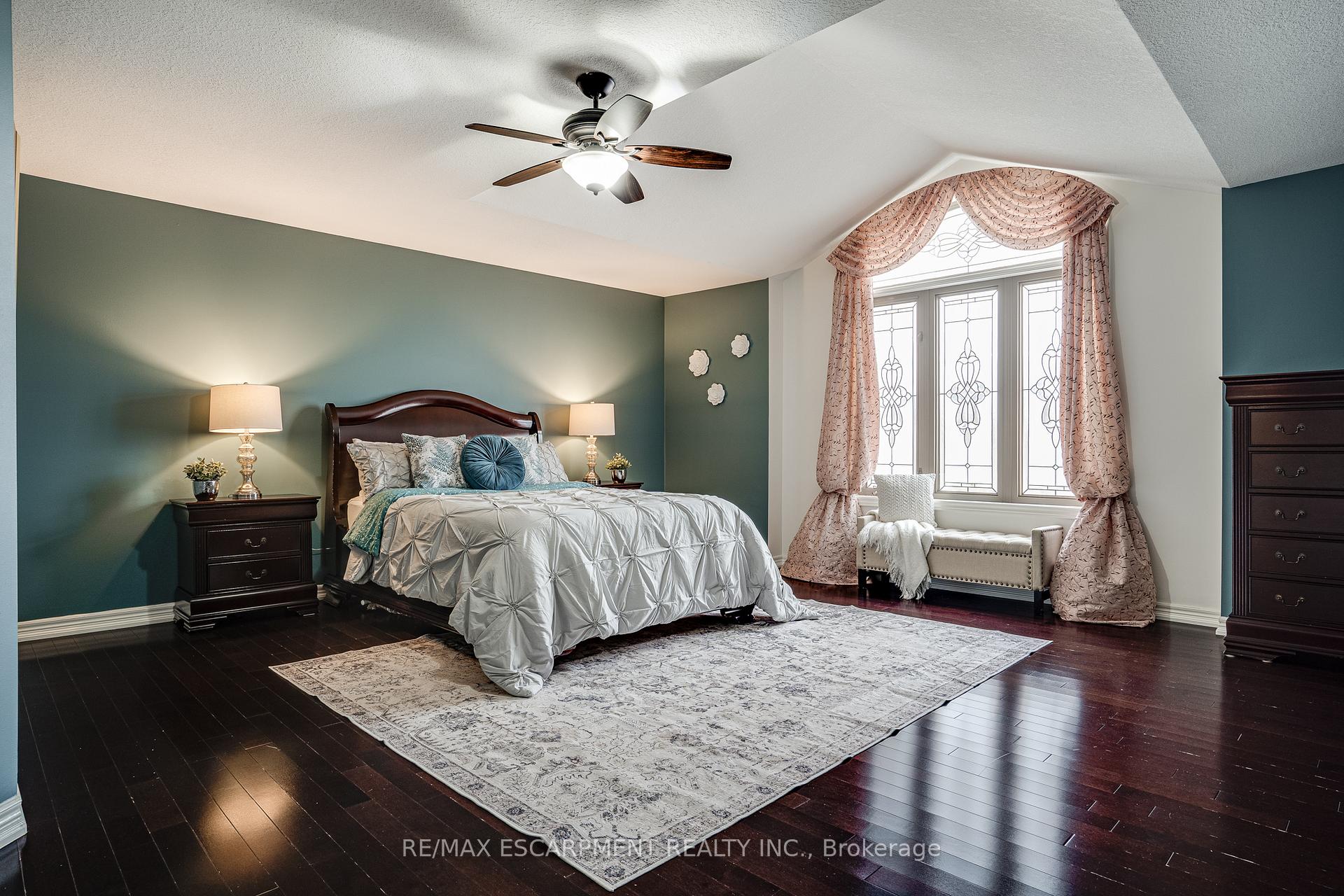 Photo 33 of 575 Stonehenge Drive, Hamilton, Ancaster — HOMEH