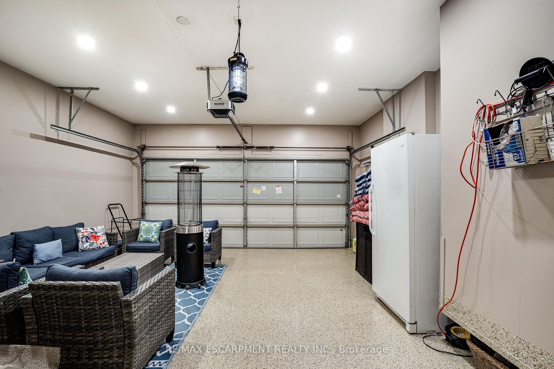 Photo 44 of 575 Stonehenge Drive, Hamilton, Ancaster — HOMEH