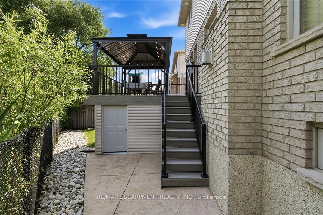 Photo 45 of 575 Stonehenge Drive, Hamilton, Ancaster — HOMEH