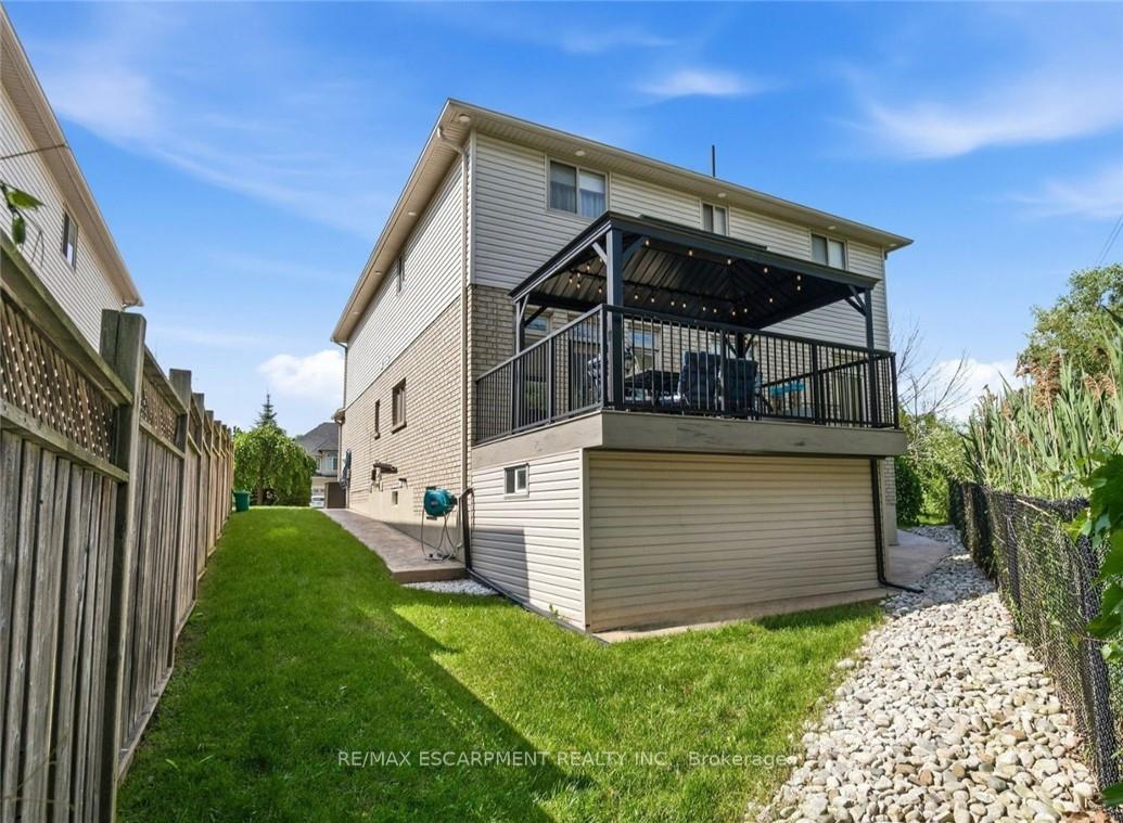 Photo 46 of 575 Stonehenge Drive, Hamilton, Ancaster — HOMEH